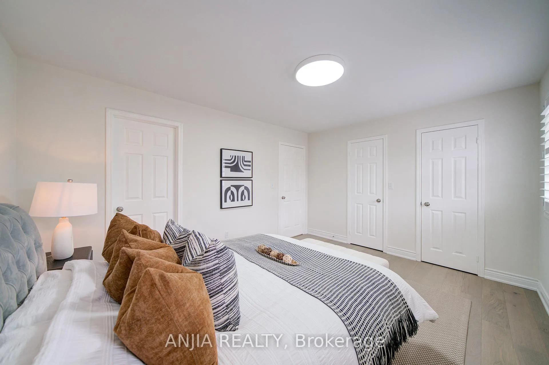 Photo 28 of 96 Castlemore Avenue, Markham, Berczy — HOMEH