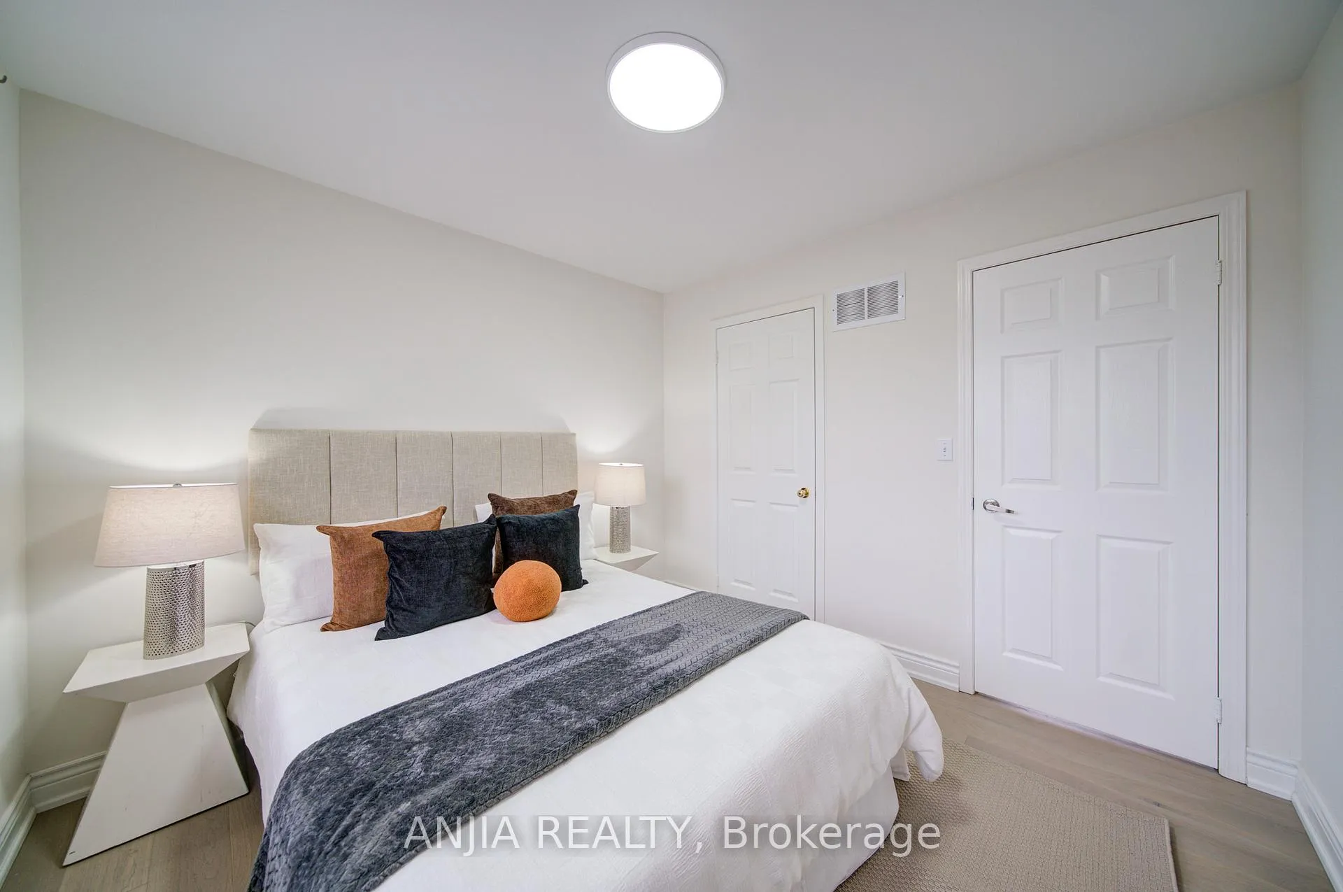 Photo 36 of 96 Castlemore Avenue, Markham, Berczy — HOMEH
