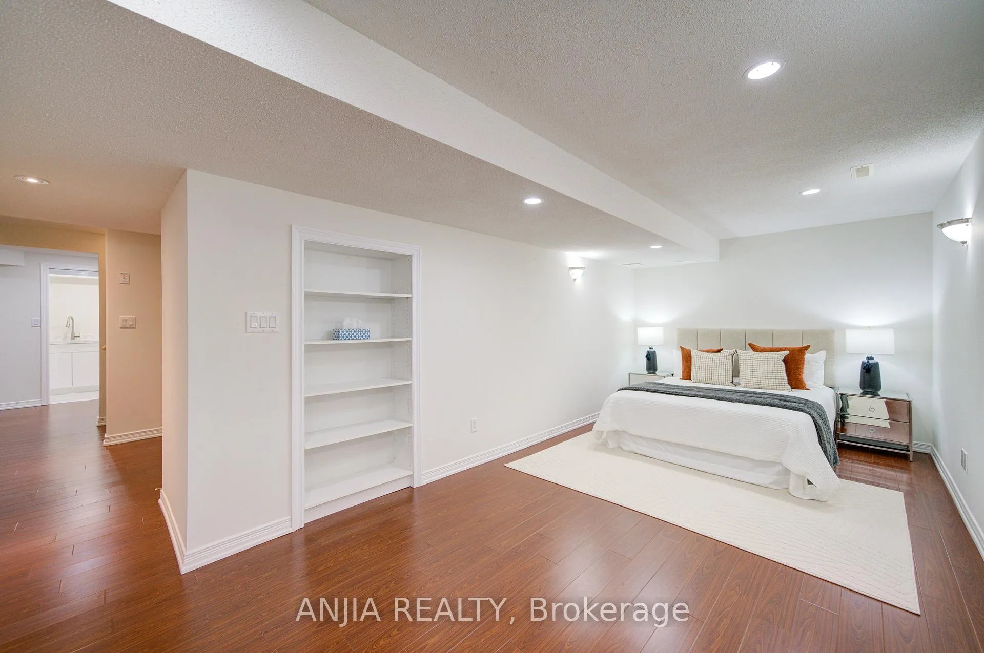 Photo 40 of 96 Castlemore Avenue, Markham, Berczy — HOMEH