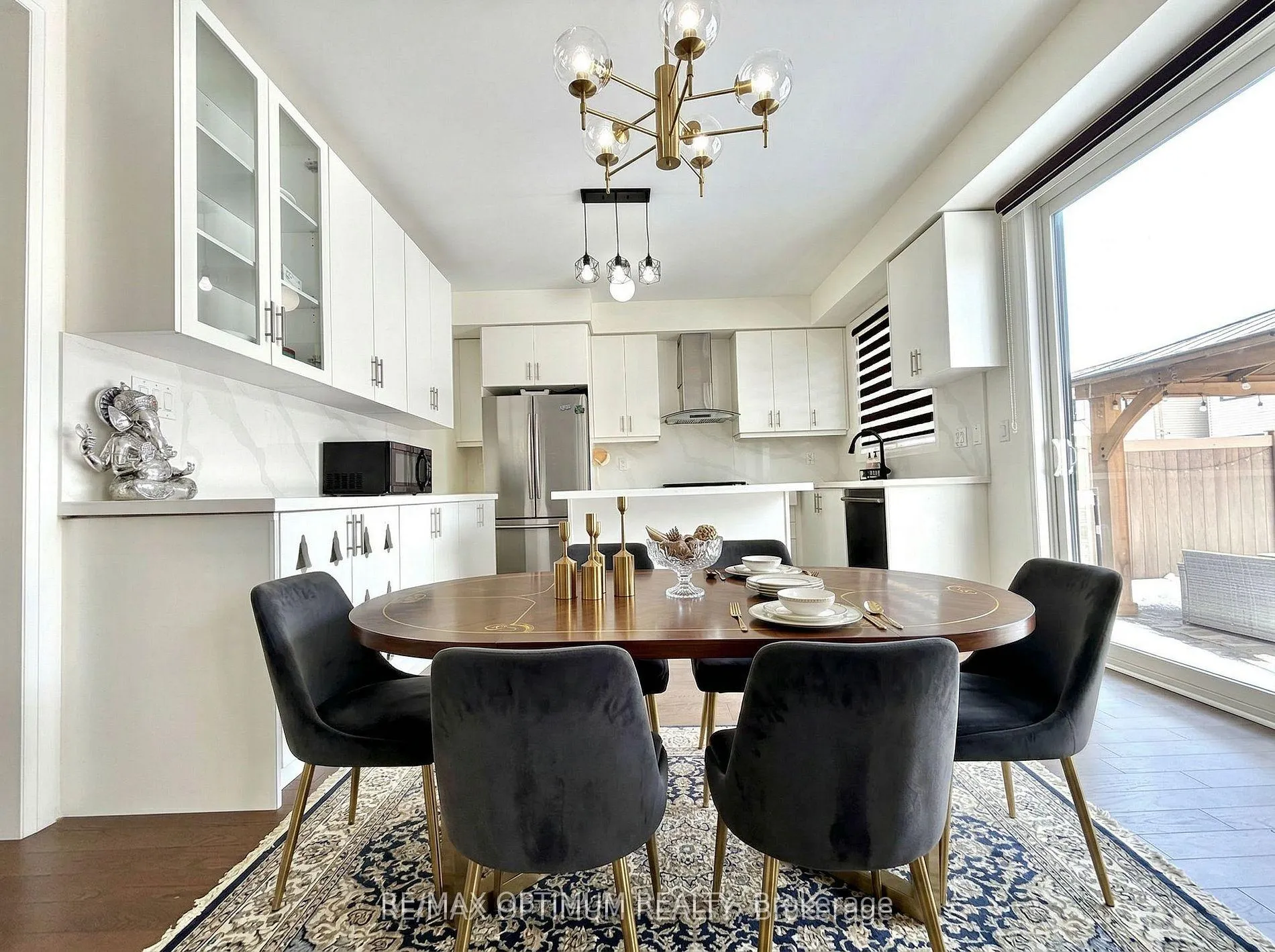 Photo 6 of 42 Cryderman Lane, Clarington, Bowmanville — HOMEH