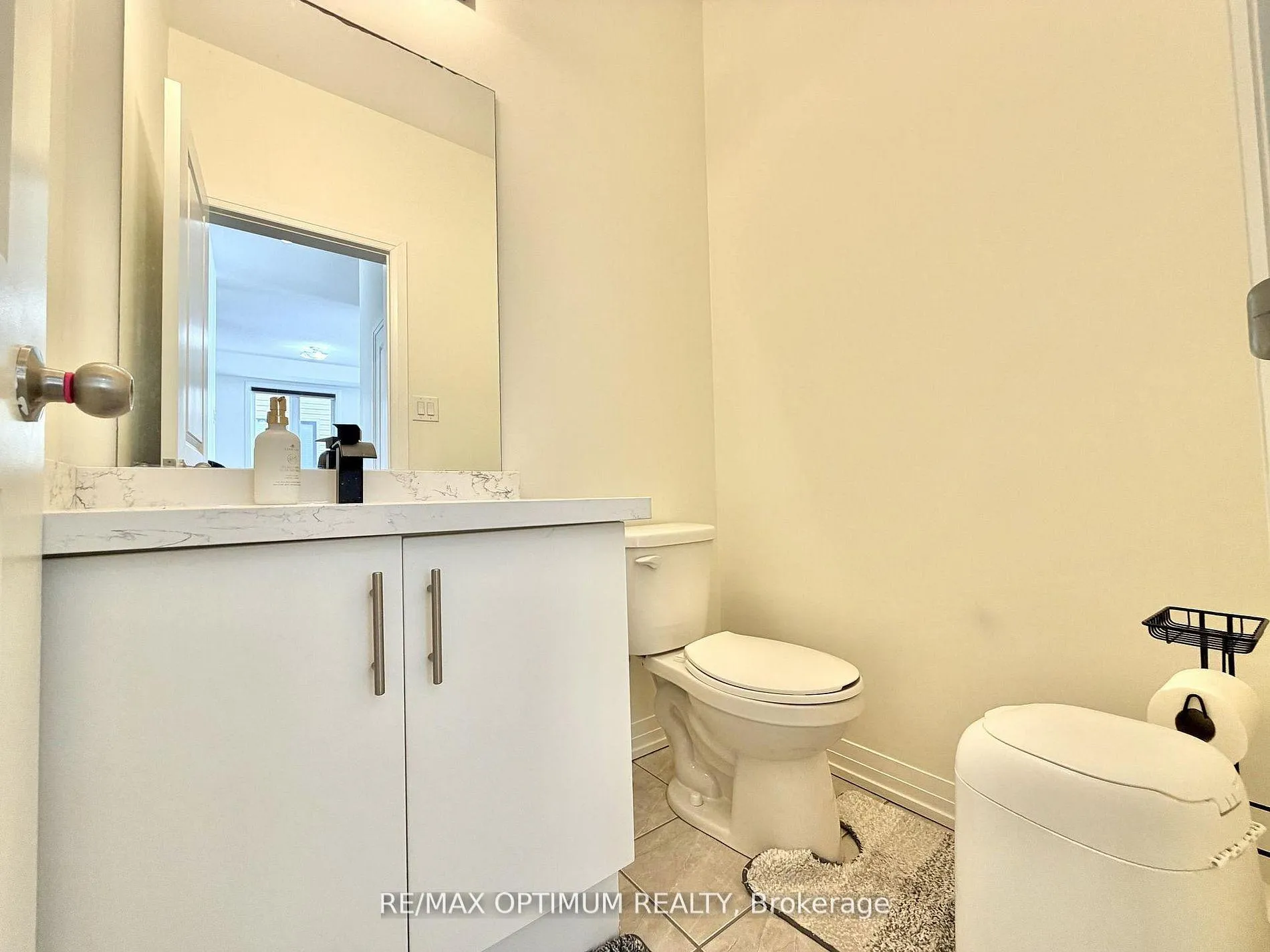 Photo 7 of 42 Cryderman Lane, Clarington, Bowmanville — HOMEH