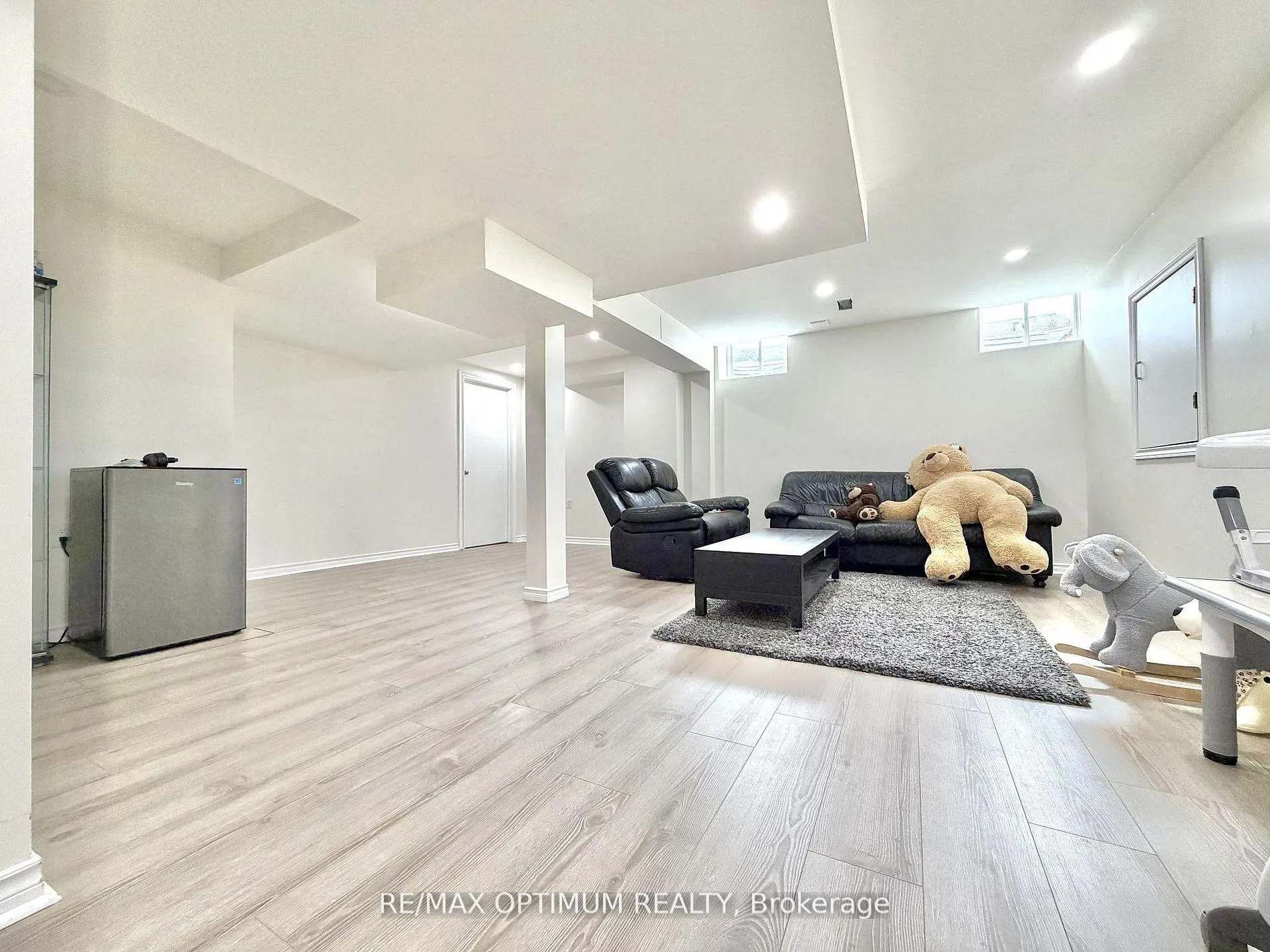 Photo 24 of 42 Cryderman Lane, Clarington, Bowmanville — HOMEH