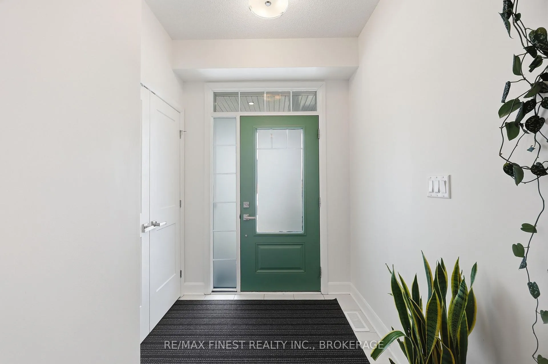Photo 6 of 1646 Tenley Drive, Kingston, City Northwest — HOMEH