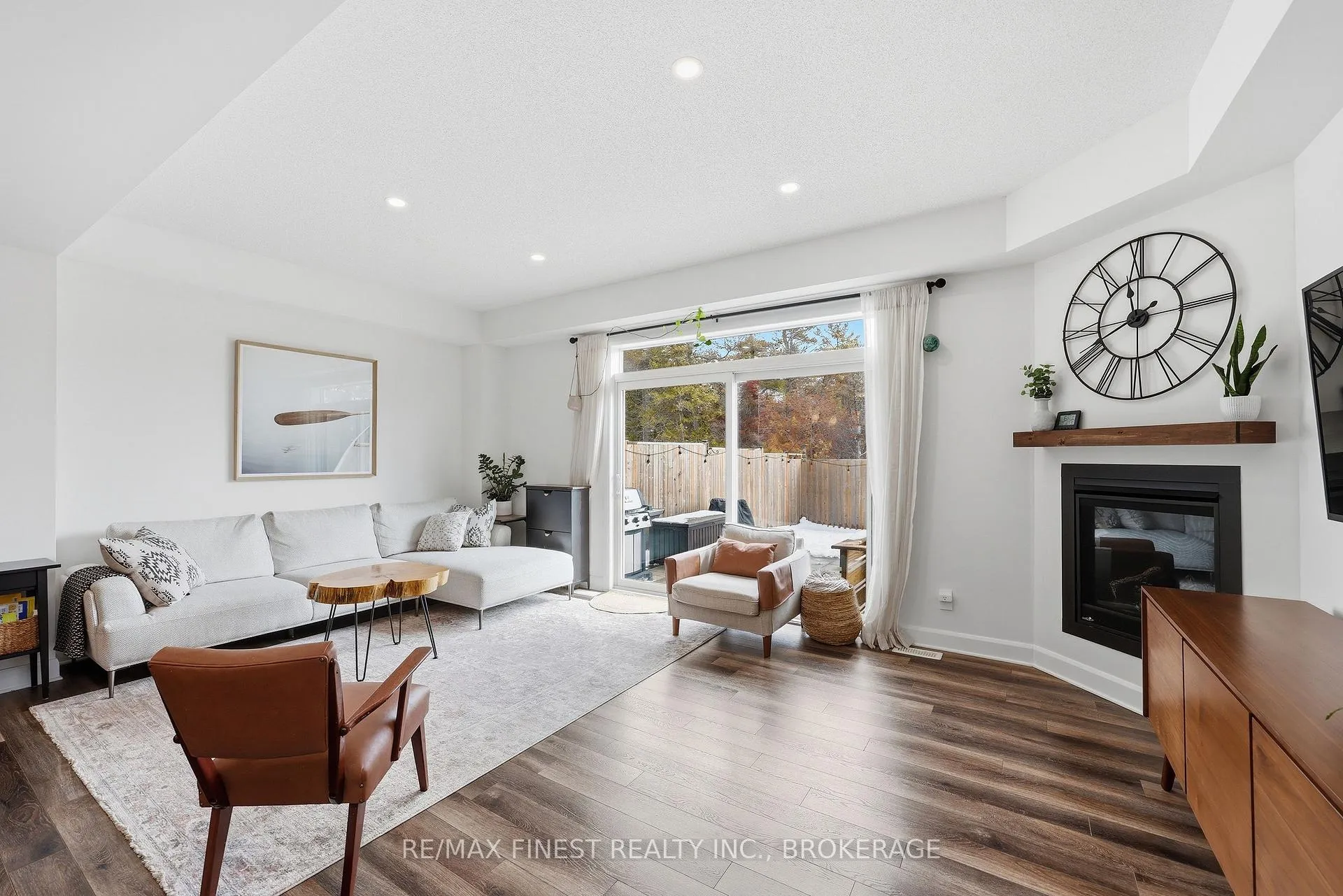 Photo 17 of 1646 Tenley Drive, Kingston, City Northwest — HOMEH