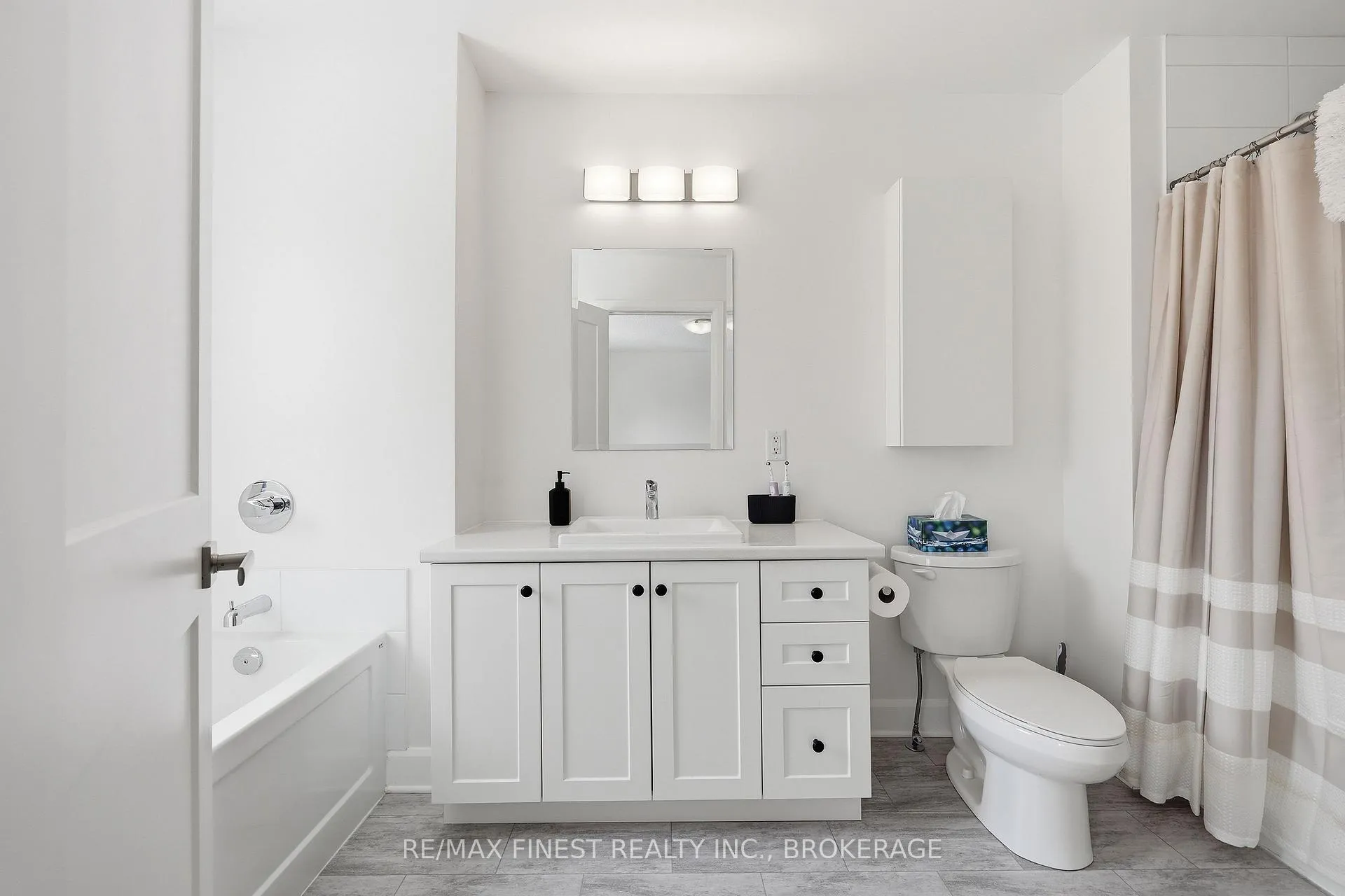 Photo 35 of 1646 Tenley Drive, Kingston, City Northwest — HOMEH