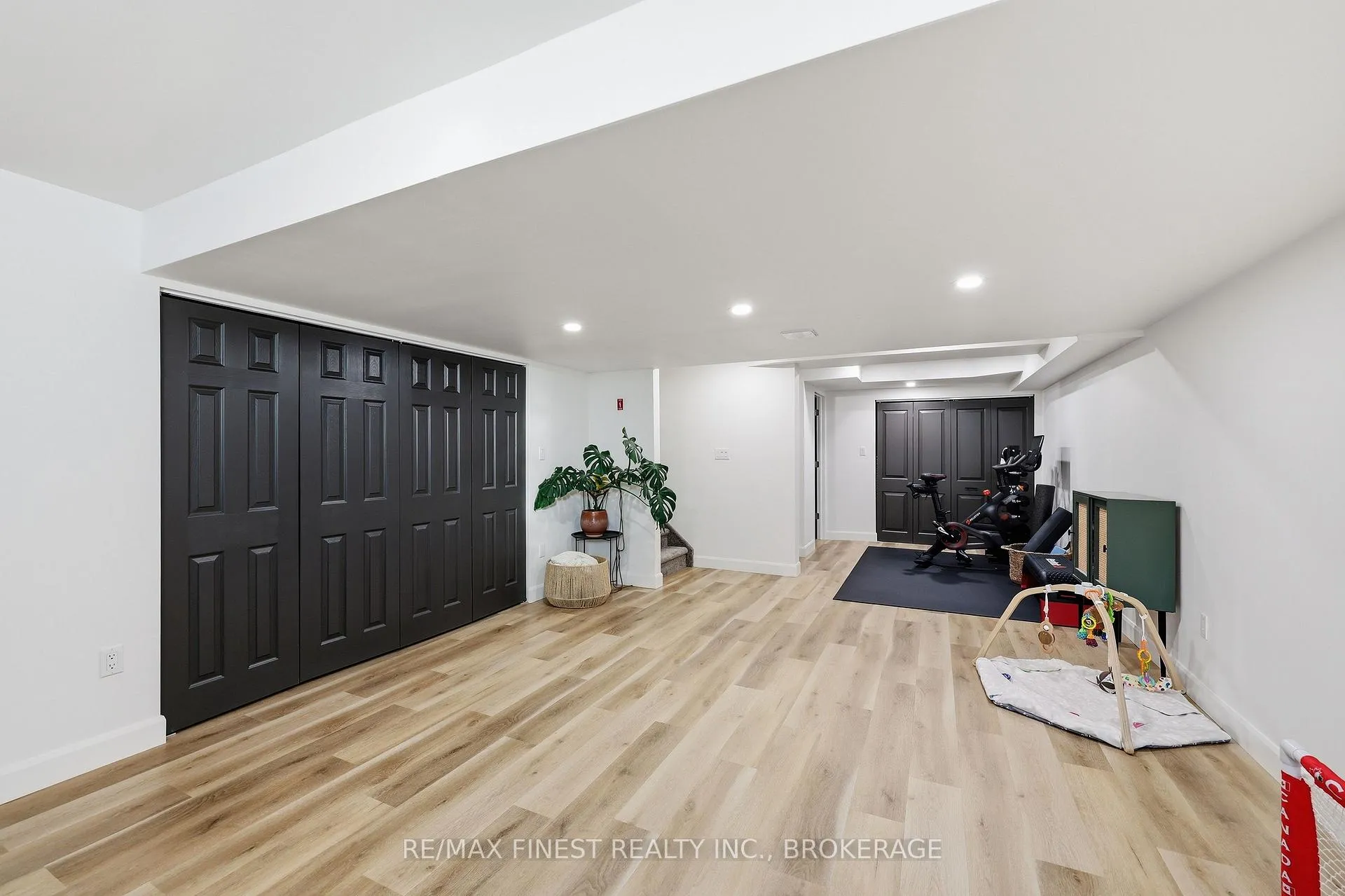 Photo 44 of 1646 Tenley Drive, Kingston, City Northwest — HOMEH