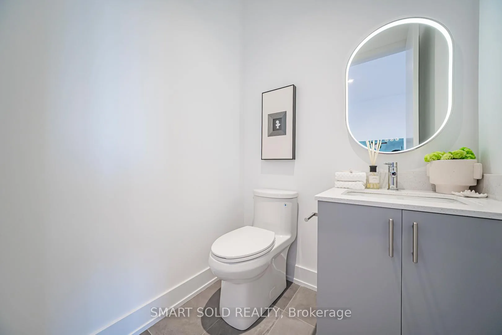 Photo 19 of 22 Chestnut Court, Aurora, Rural Aurora — HOMEH