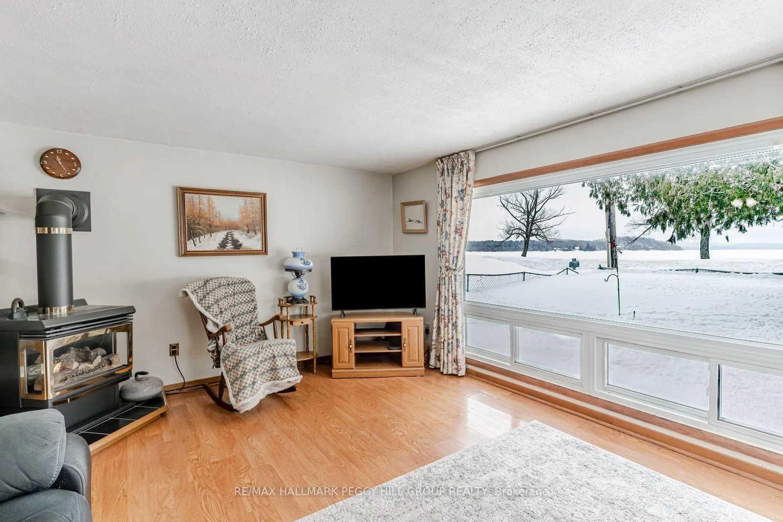 Photo 3 of 1237 15 Line N, Oro-Medonte, Rural Oro-Medonte — HOMEH