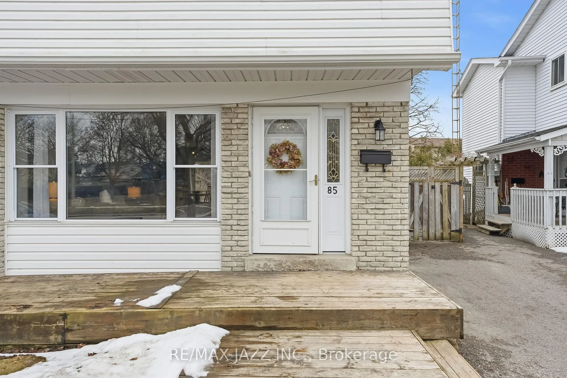 Photo 4 of 85 Ormond Drive, Oshawa, Samac — HOMEH