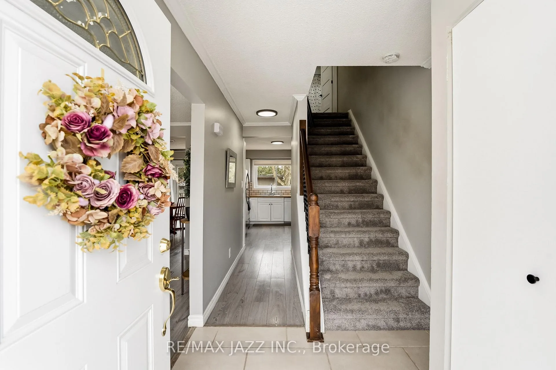 Photo 8 of 85 Ormond Drive, Oshawa, Samac — HOMEH
