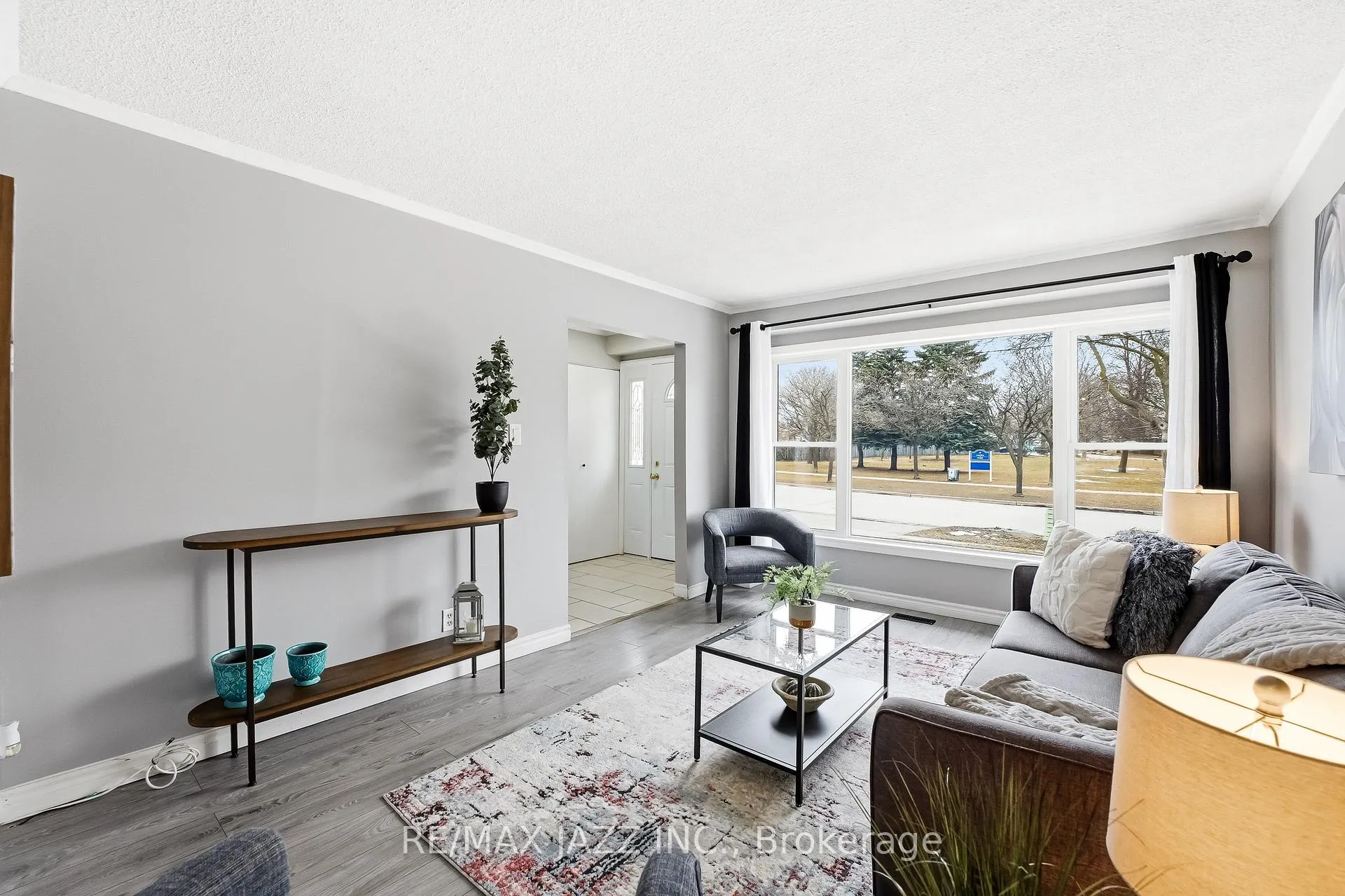 Photo 10 of 85 Ormond Drive, Oshawa, Samac — HOMEH