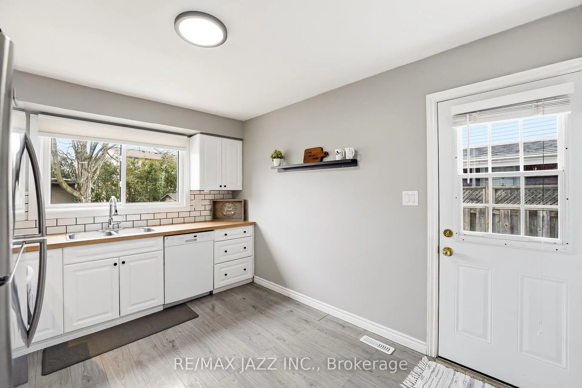 Photo 20 of 85 Ormond Drive, Oshawa, Samac — HOMEH