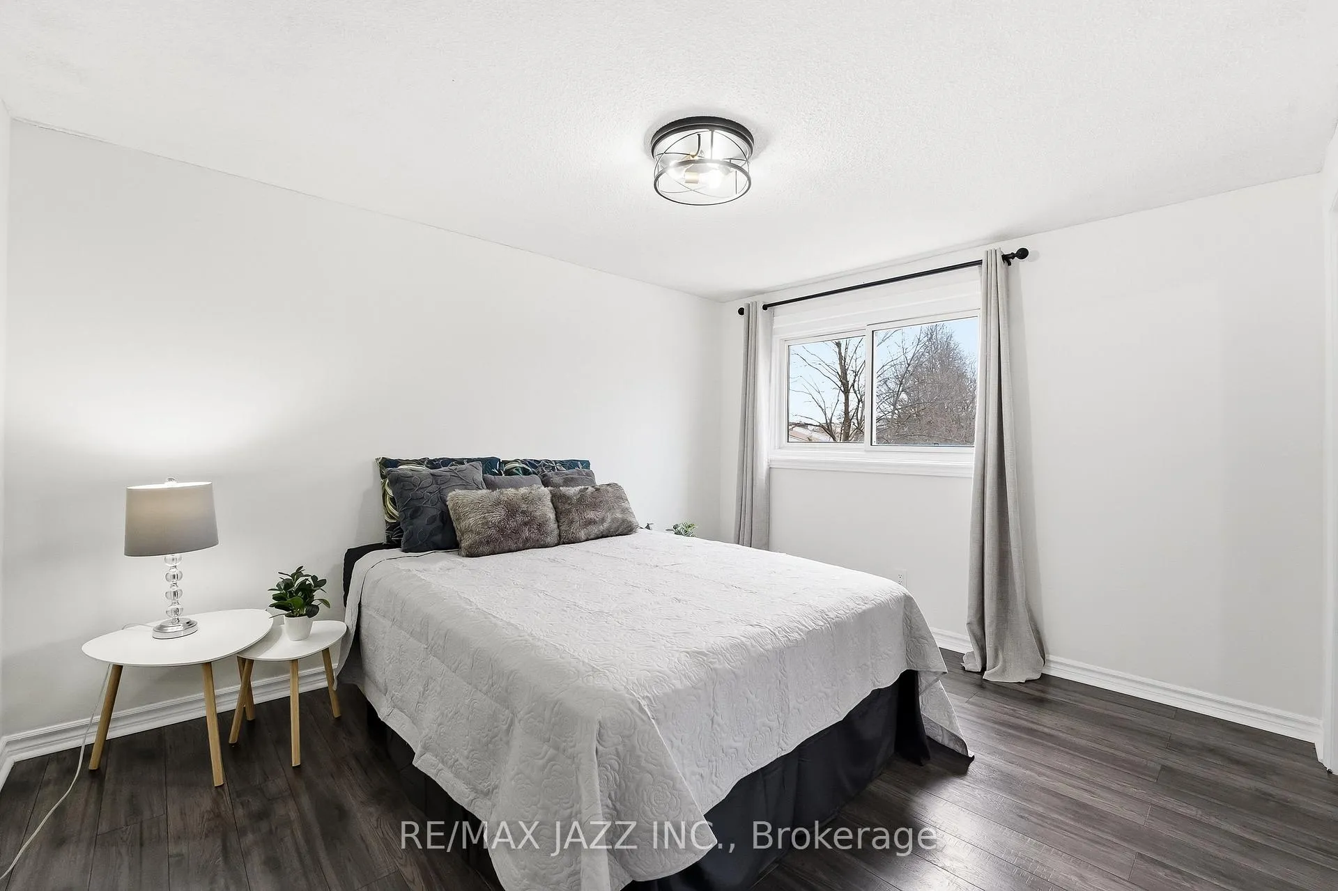 Photo 25 of 85 Ormond Drive, Oshawa, Samac — HOMEH