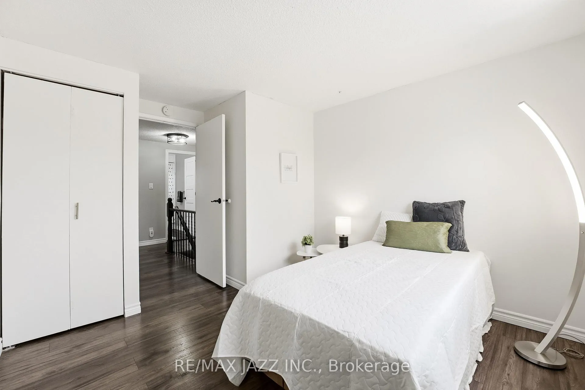 Photo 28 of 85 Ormond Drive, Oshawa, Samac — HOMEH