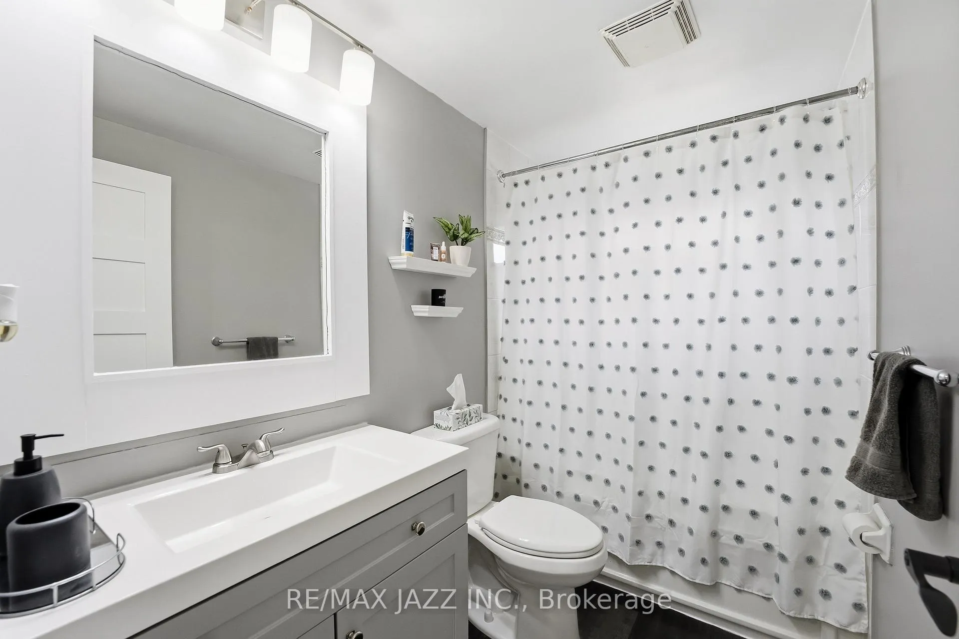 Photo 29 of 85 Ormond Drive, Oshawa, Samac — HOMEH