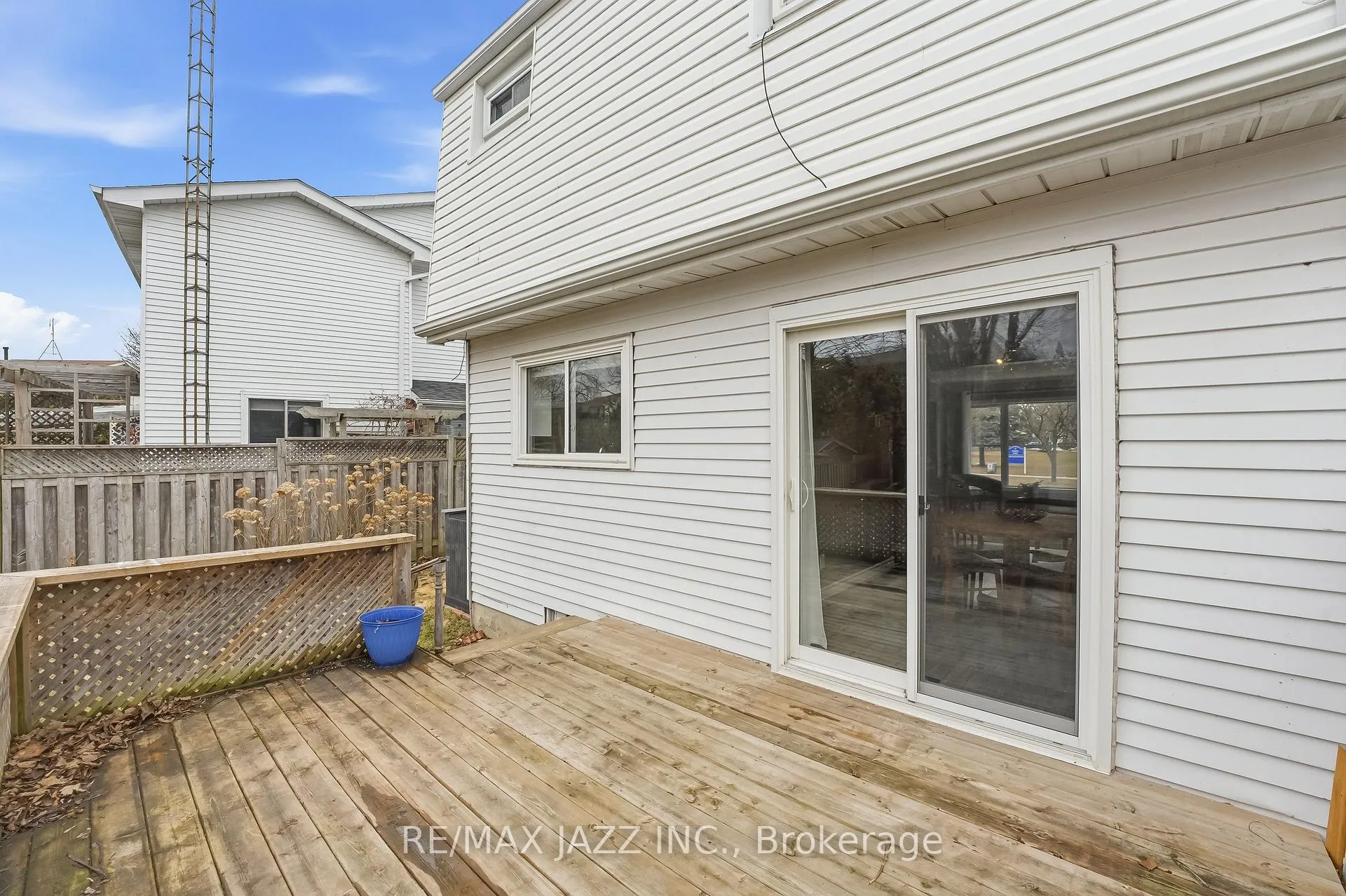 Photo 38 of 85 Ormond Drive, Oshawa, Samac — HOMEH