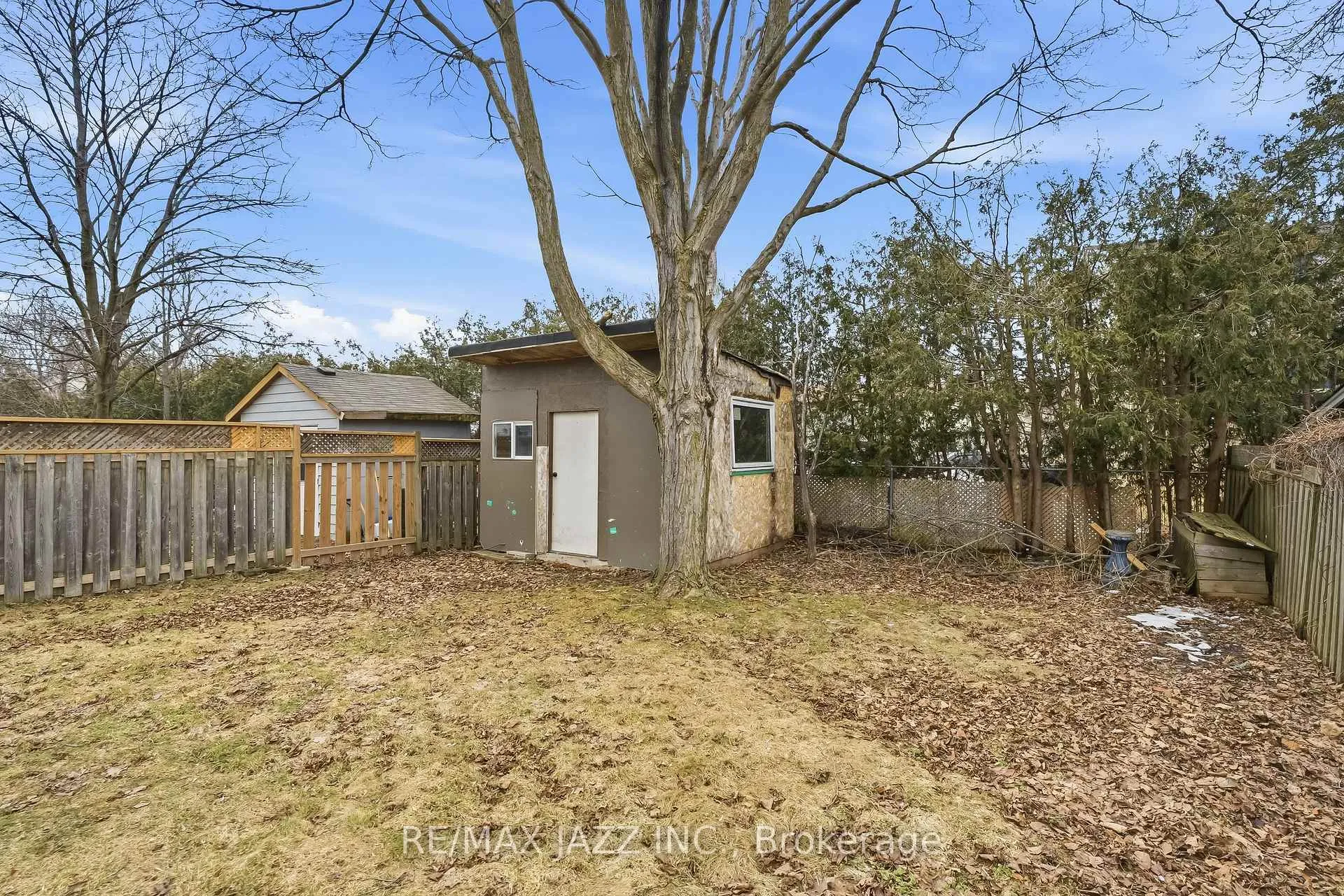 Photo 39 of 85 Ormond Drive, Oshawa, Samac — HOMEH