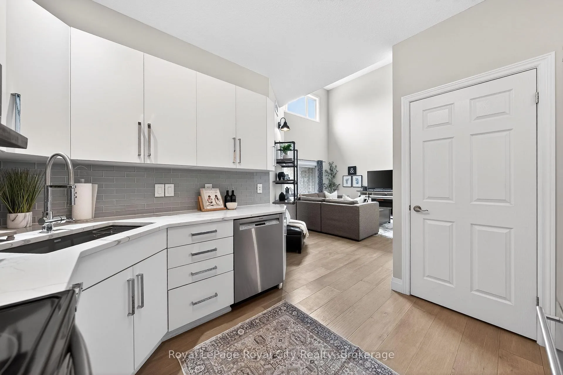 Photo 13 of Unit 3, 254 Summerfield Drive, Guelph, Pineridge/Westminster Woods — HOMEH