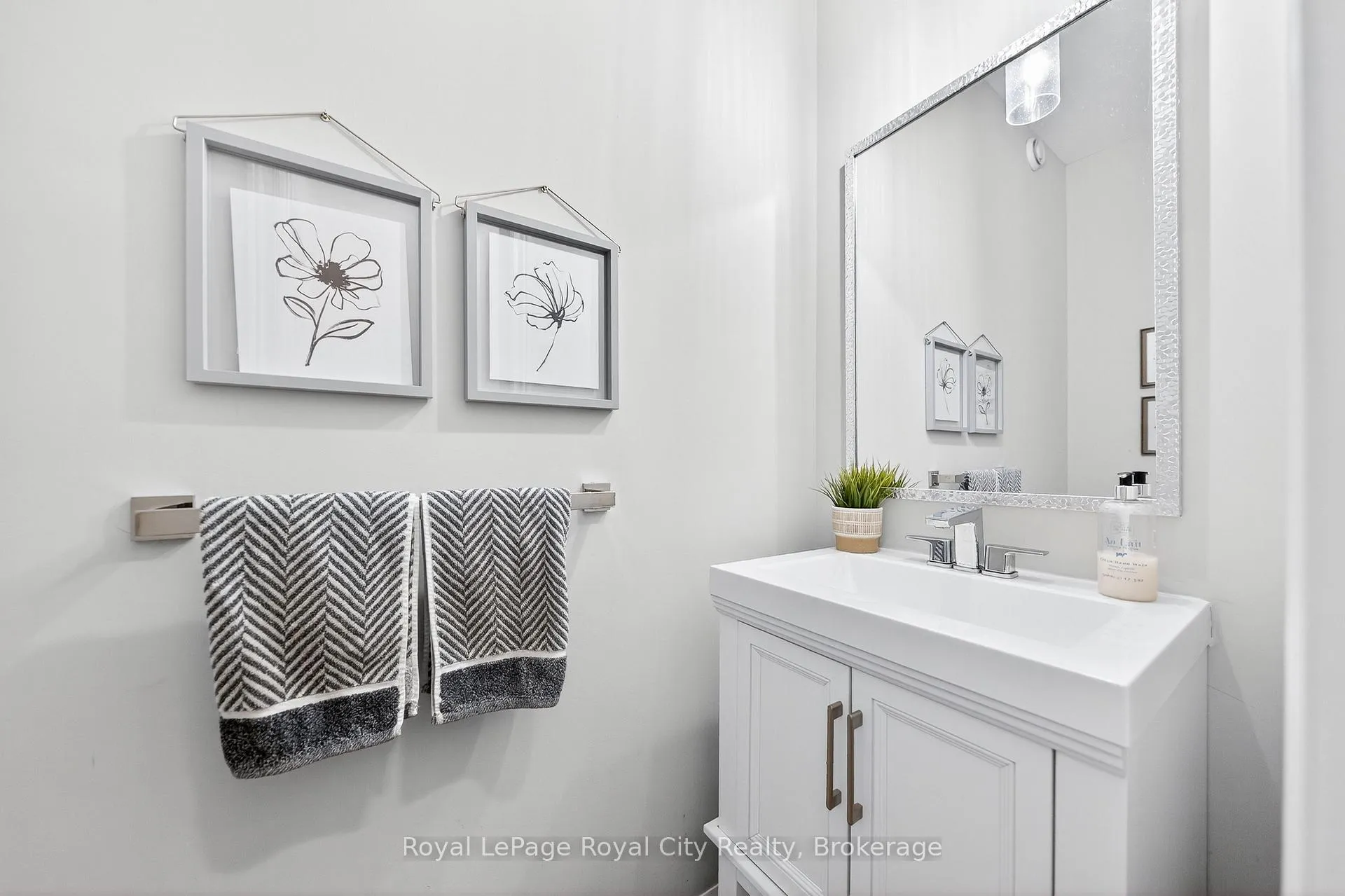 Photo 14 of Unit 3, 254 Summerfield Drive, Guelph, Pineridge/Westminster Woods — HOMEH