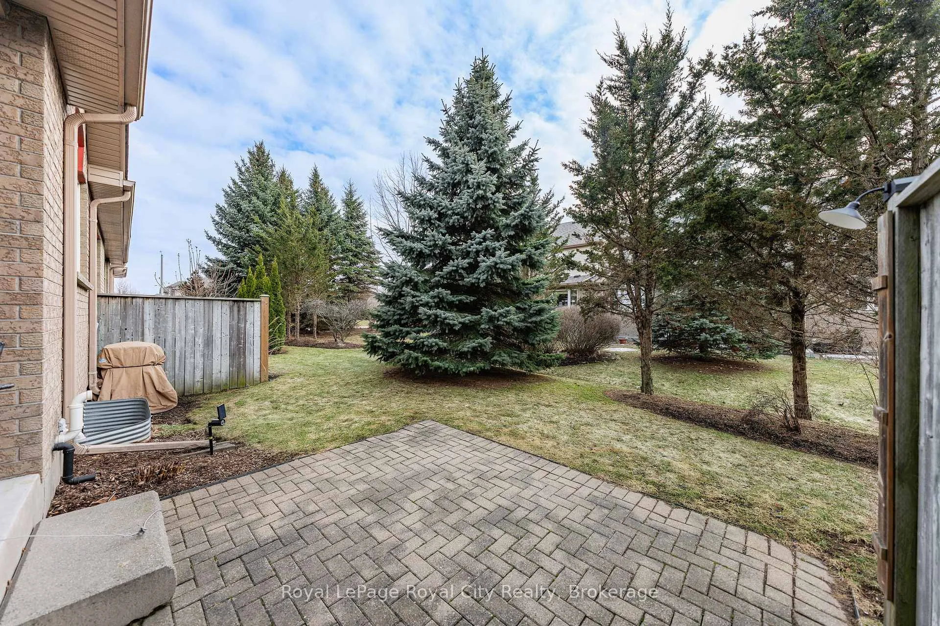 Photo 38 of Unit 3, 254 Summerfield Drive, Guelph, Pineridge/Westminster Woods — HOMEH