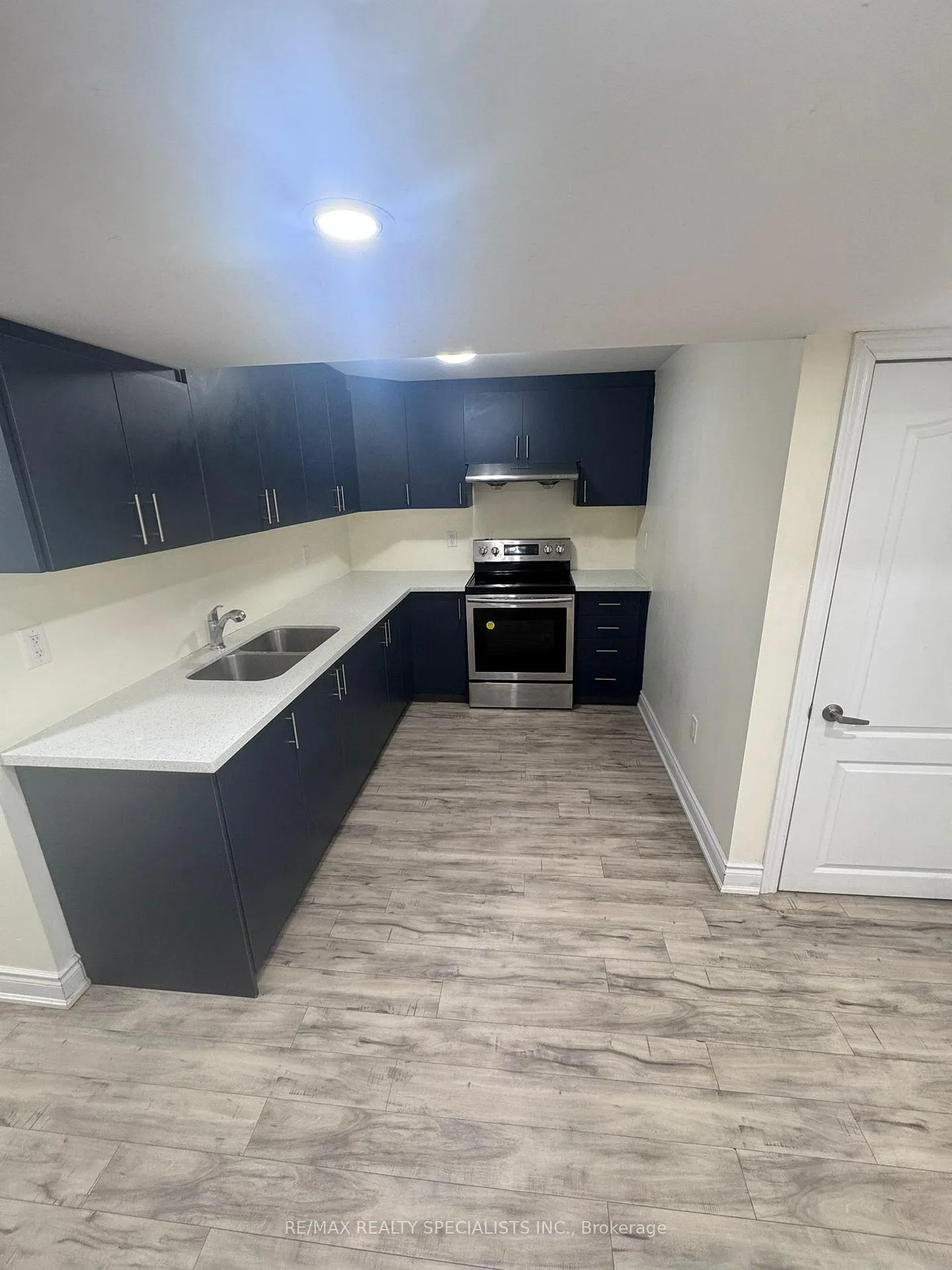 Photo 3 of Unit BASEMENT, 48 Ringway Road, Brampton, Northwest Brampton — HOMEH