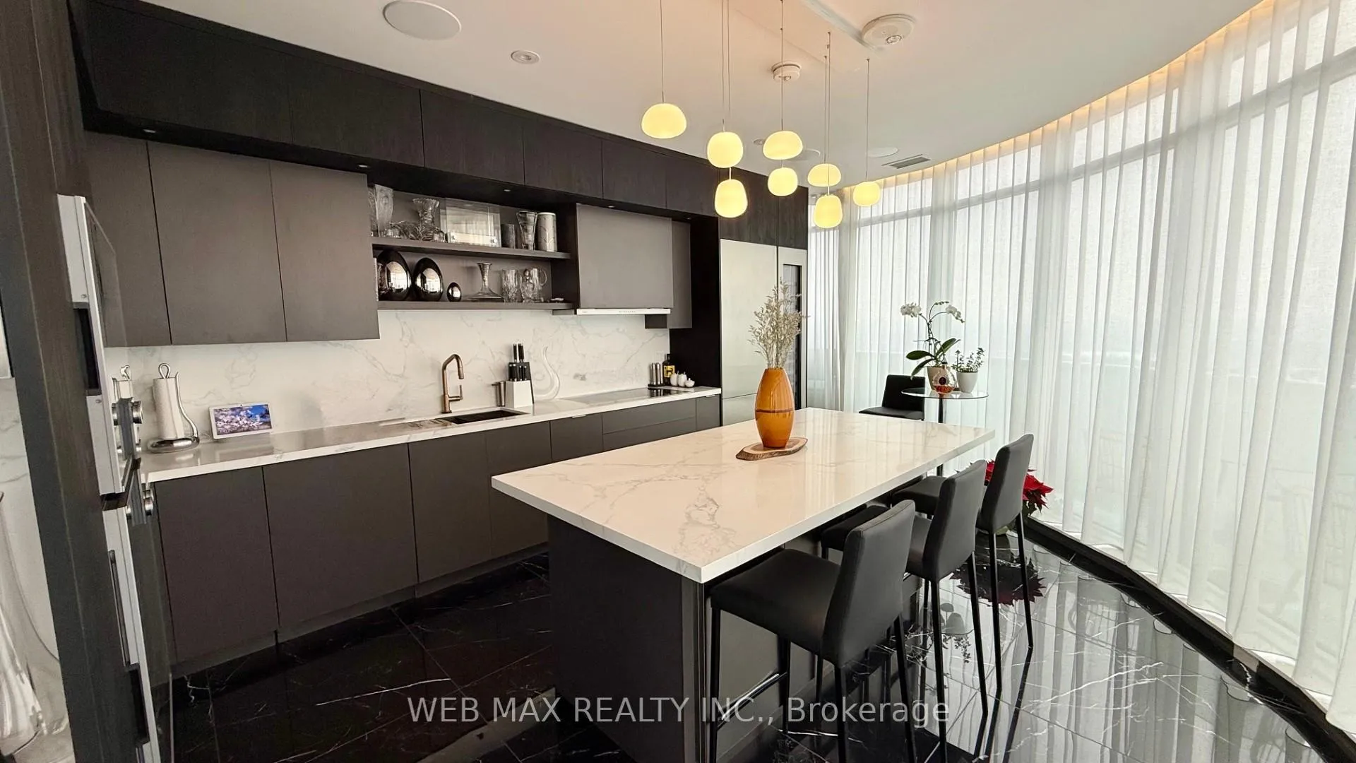 Photo 4 of Unit 4212, 403 Church Street, Toronto, Church-Yonge Corridor — HOMEH
