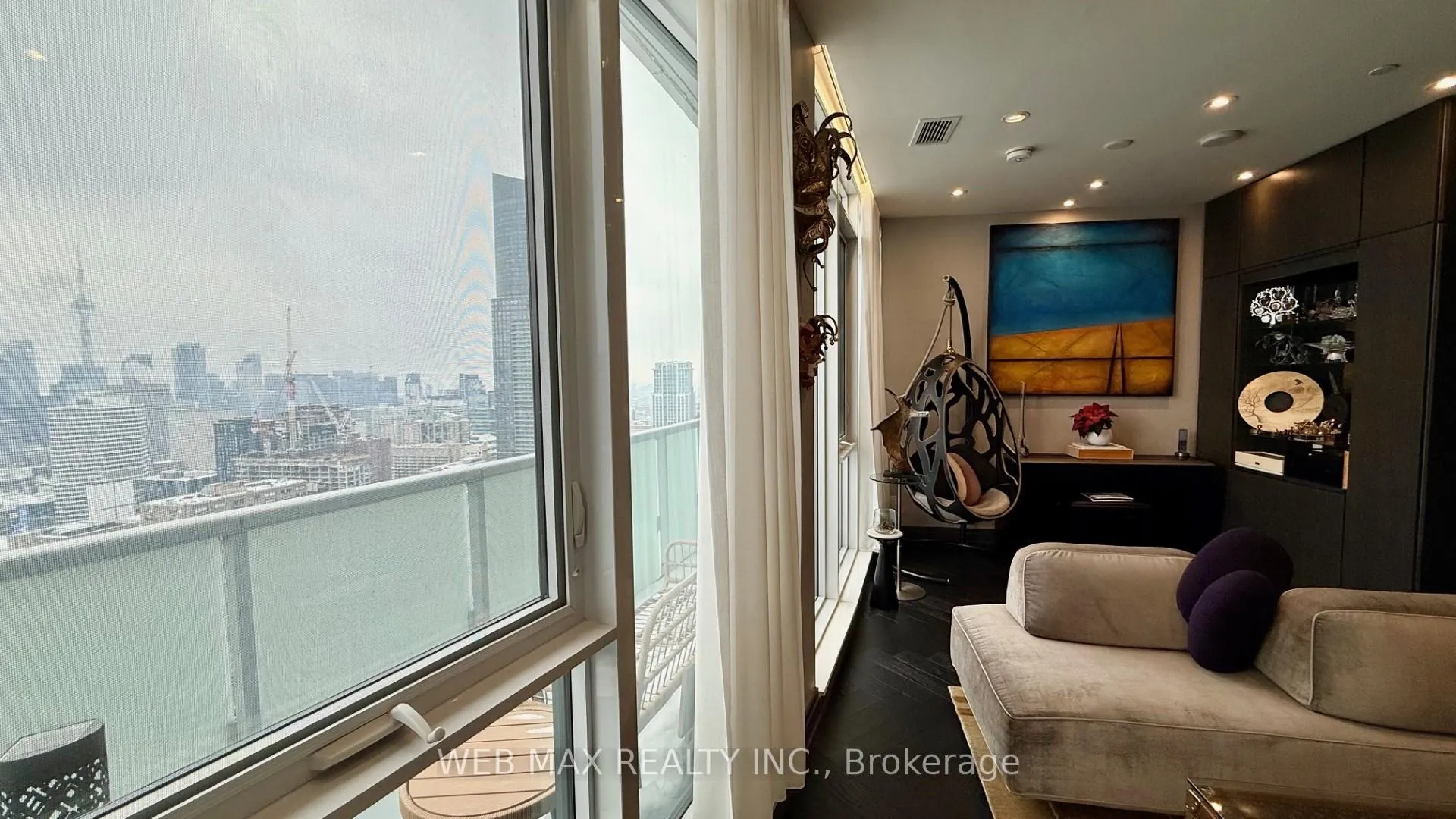Photo 6 of Unit 4212, 403 Church Street, Toronto, Church-Yonge Corridor — HOMEH