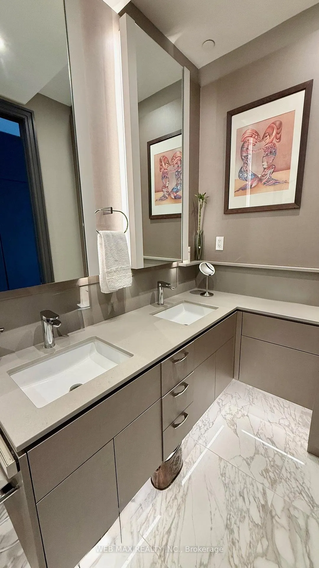 Photo 13 of Unit 4212, 403 Church Street, Toronto, Church-Yonge Corridor — HOMEH