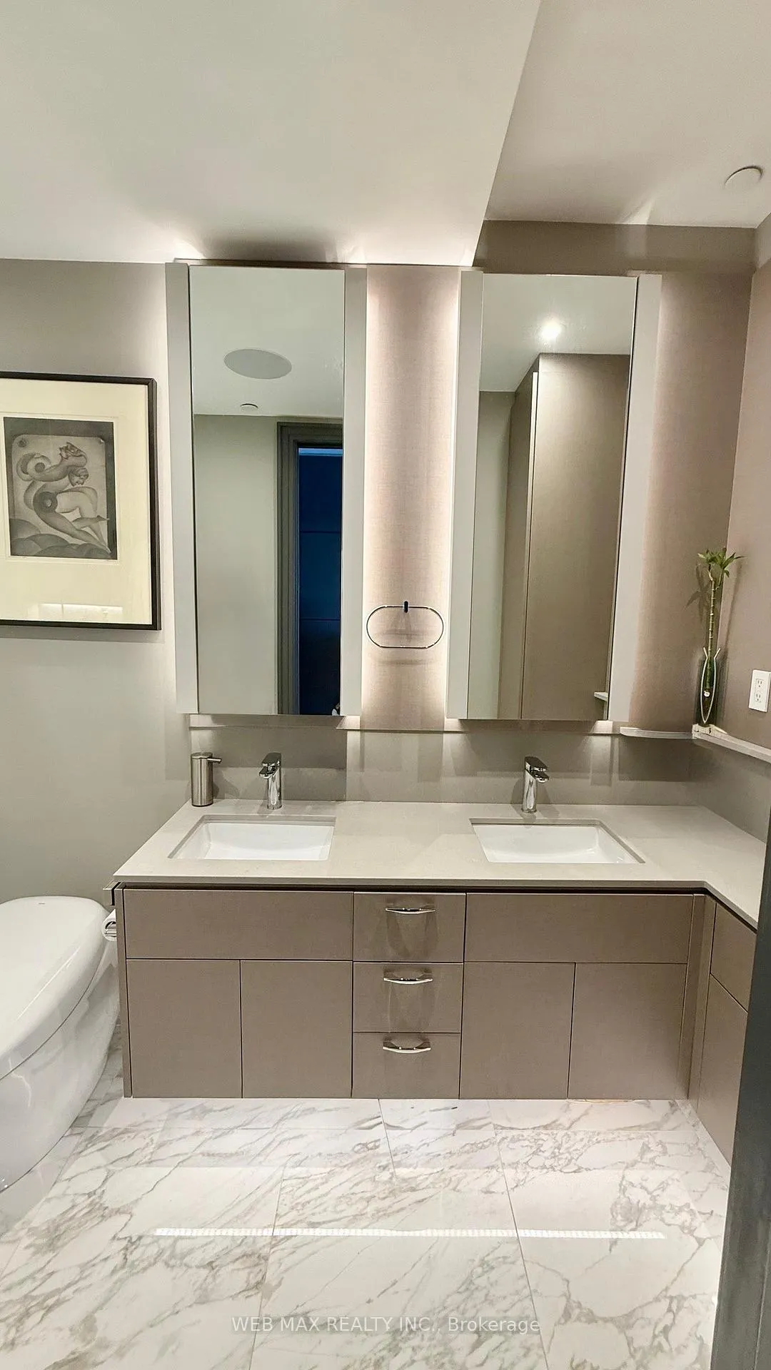 Photo 14 of Unit 4212, 403 Church Street, Toronto, Church-Yonge Corridor — HOMEH