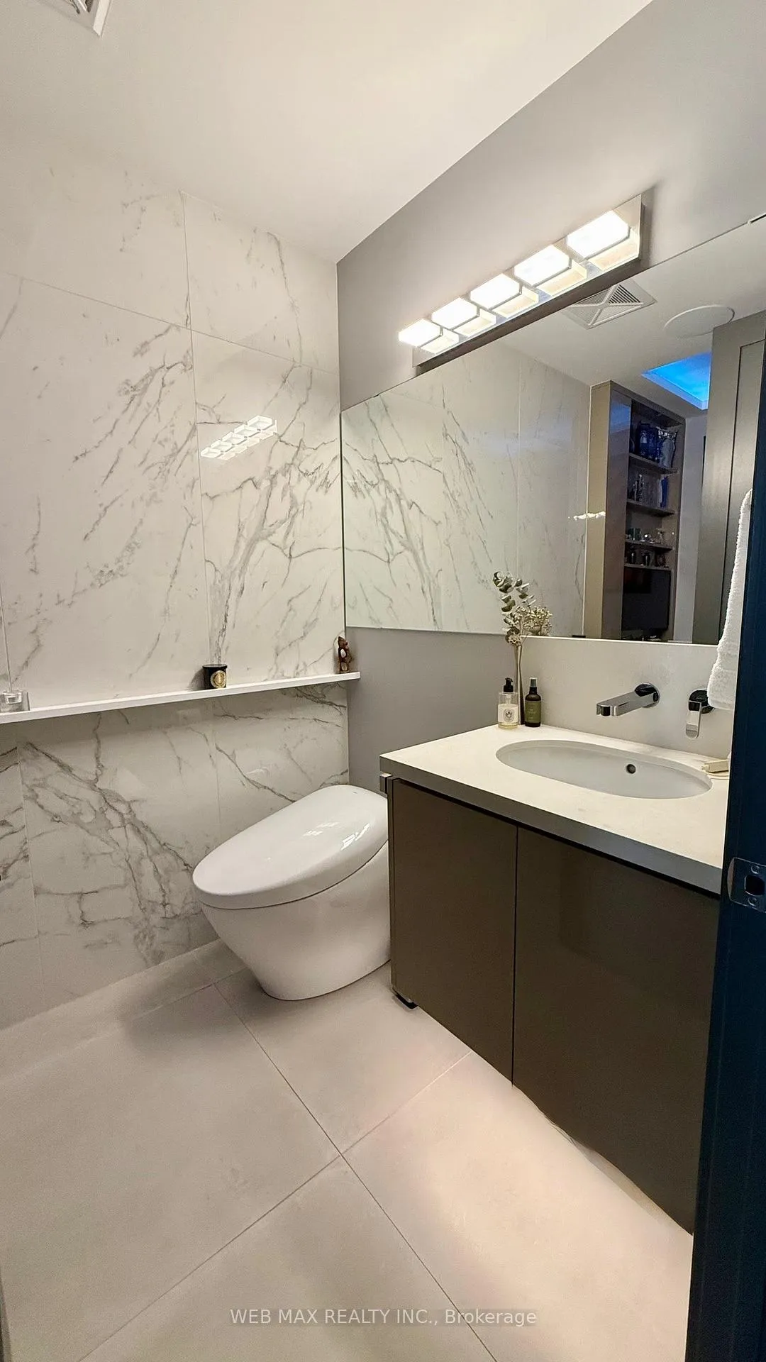 Photo 15 of Unit 4212, 403 Church Street, Toronto, Church-Yonge Corridor — HOMEH