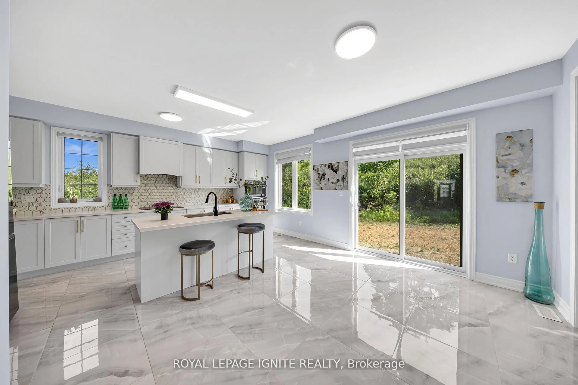 Photo 11 of 2453 Florentine Place, Pickering, Rural Pickering — HOMEH