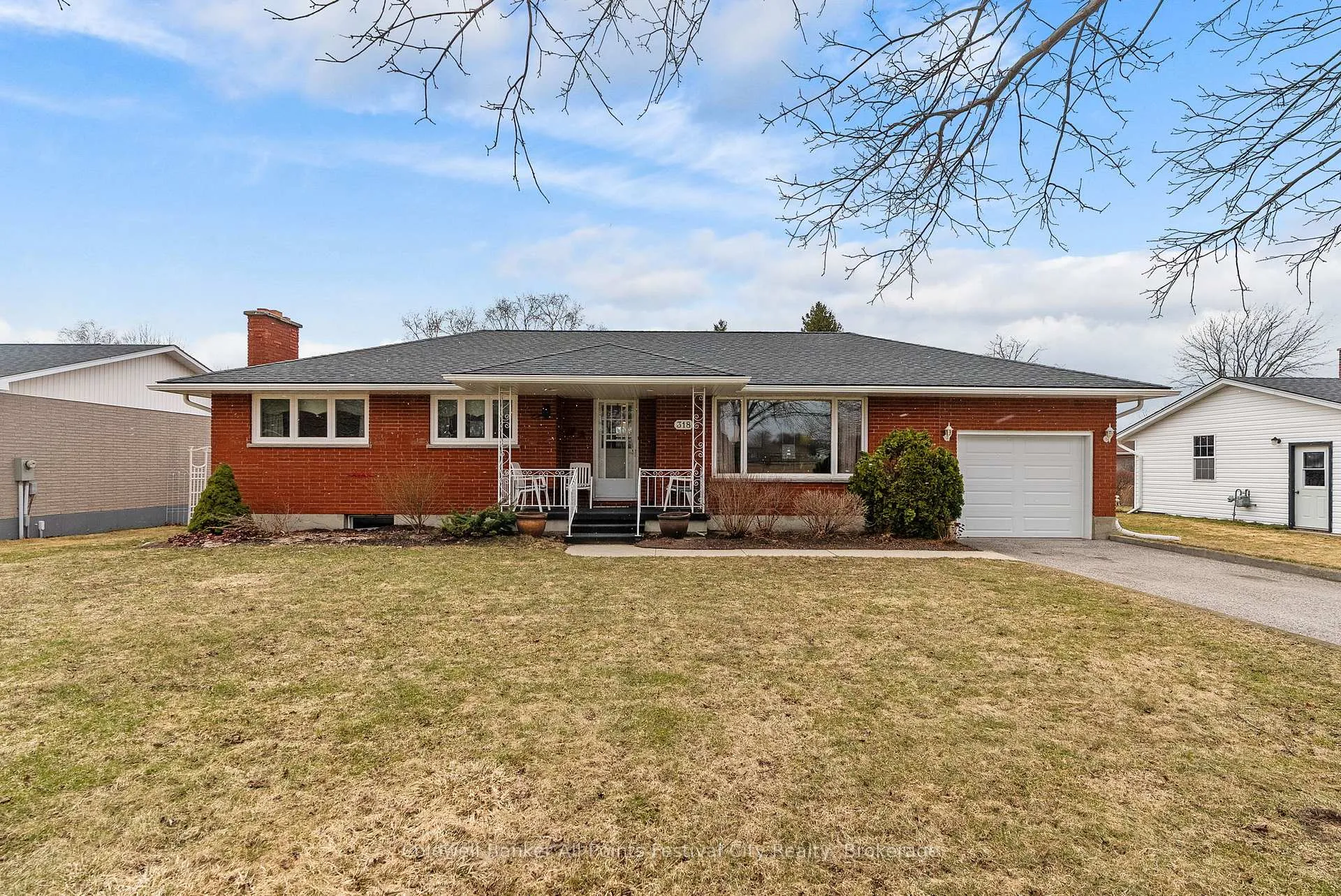 Photo 1 of 318 Eldon Street, Goderich, Goderich (Town) — HOMEH