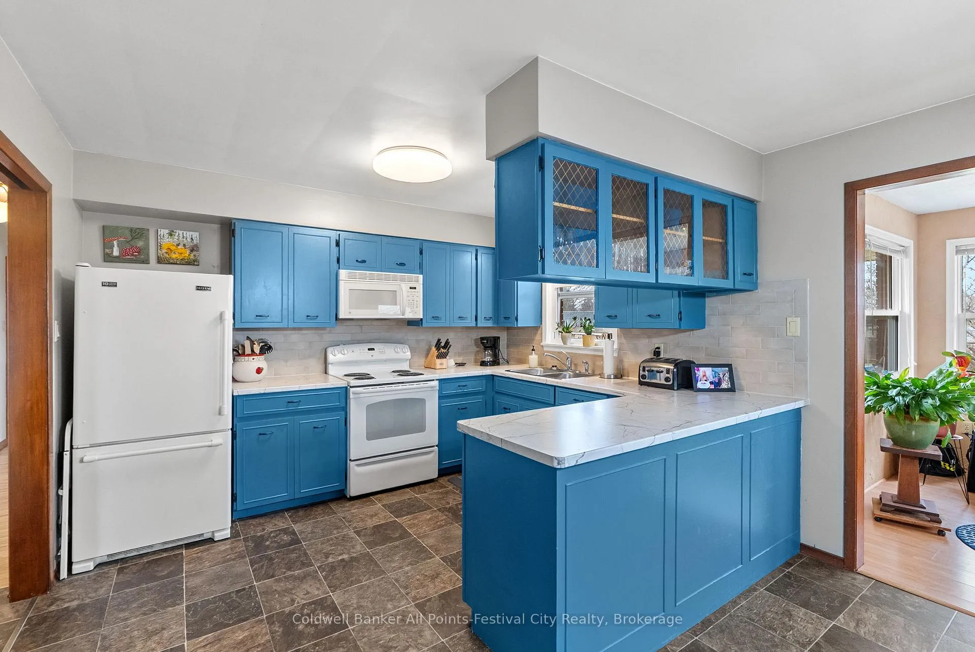 Photo 16 of 318 Eldon Street, Goderich, Goderich (Town) — HOMEH