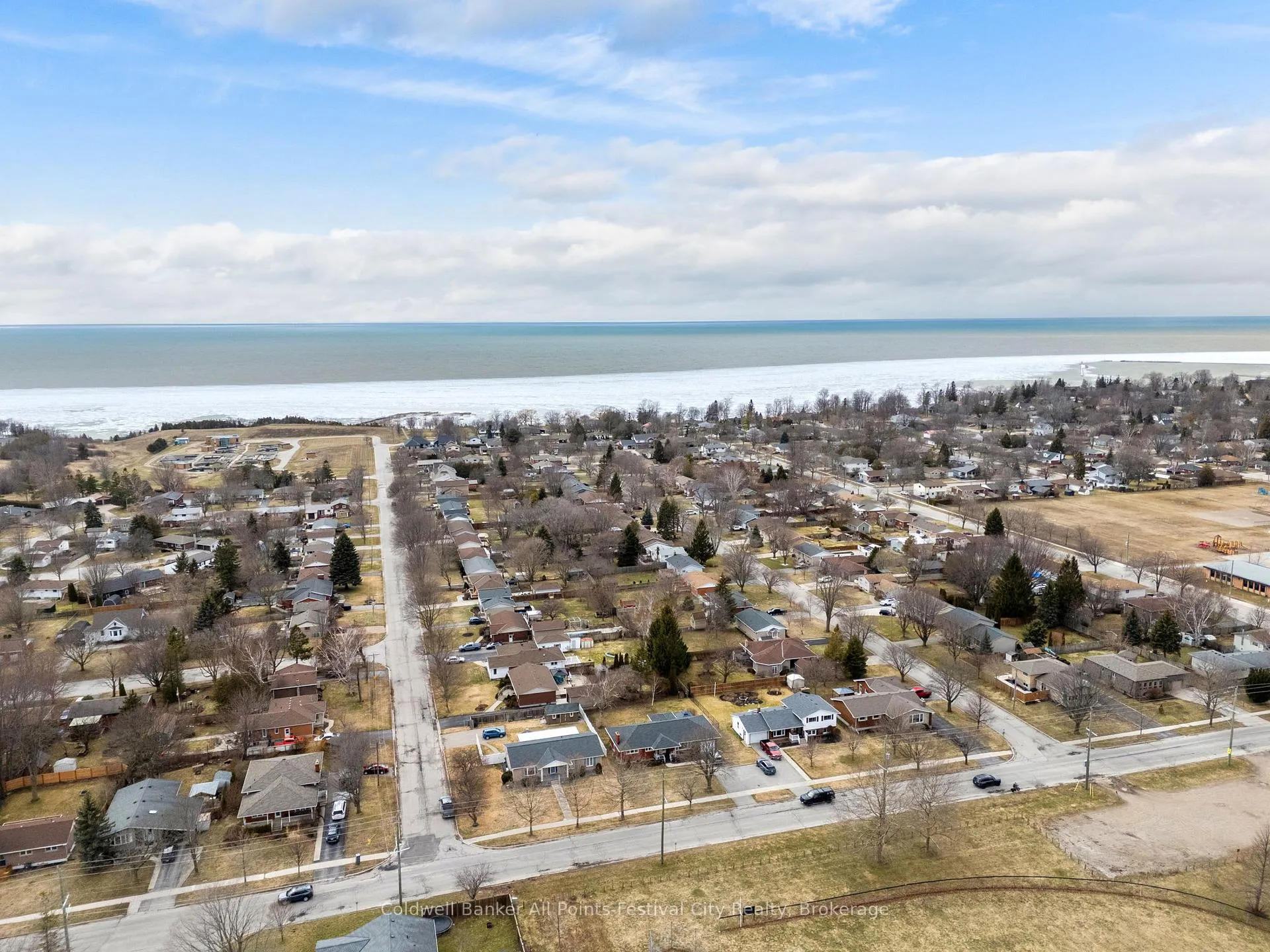 Photo 49 of 318 Eldon Street, Goderich, Goderich (Town) — HOMEH