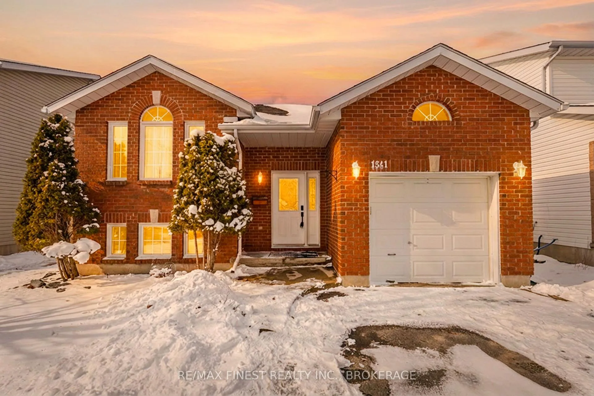 Photo 2 of 1341 Juniper Drive, Kingston, City Northwest — HOMEH