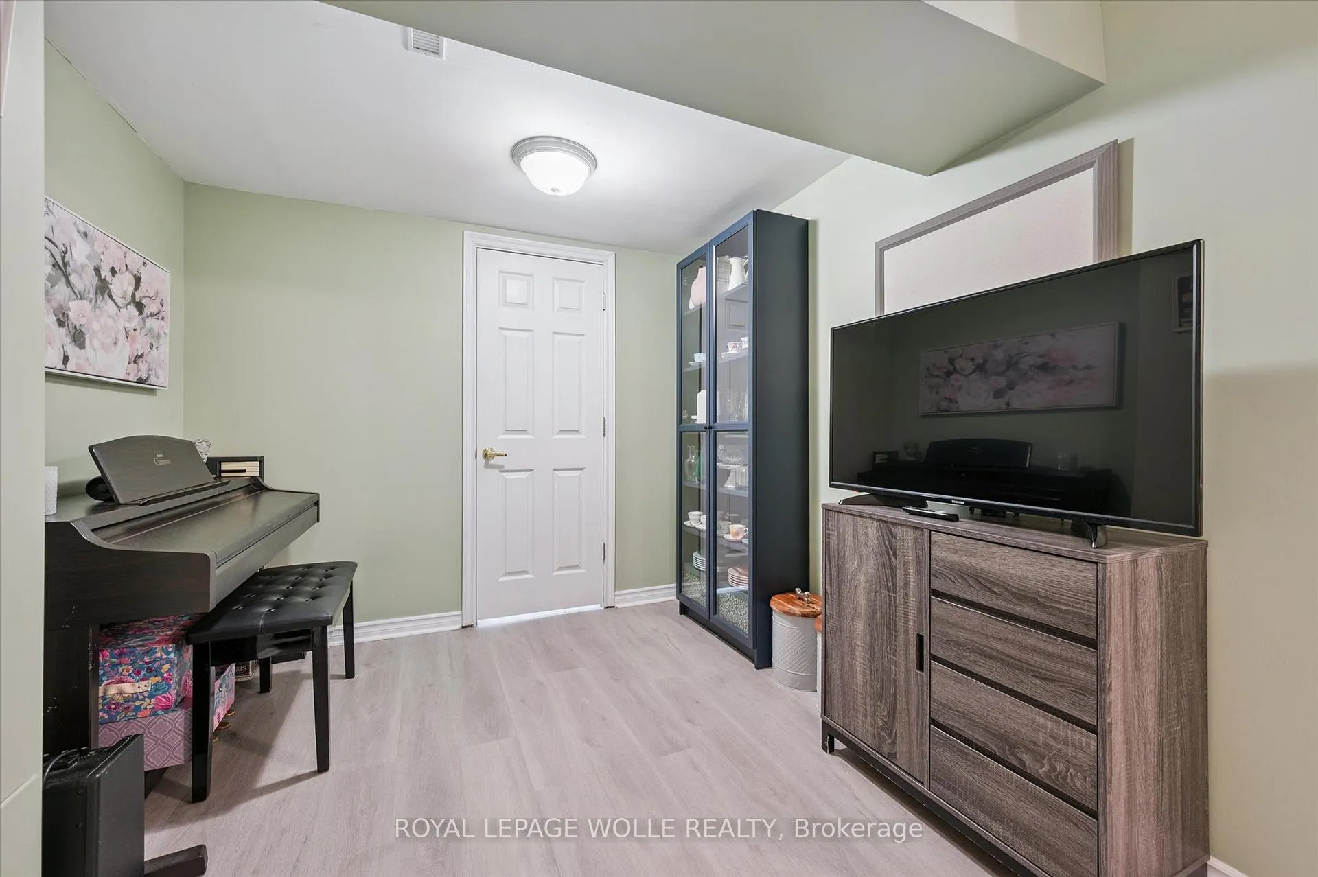Photo 26 of Unit 32, 160 Rittenhouse Road, Kitchener — HOMEH