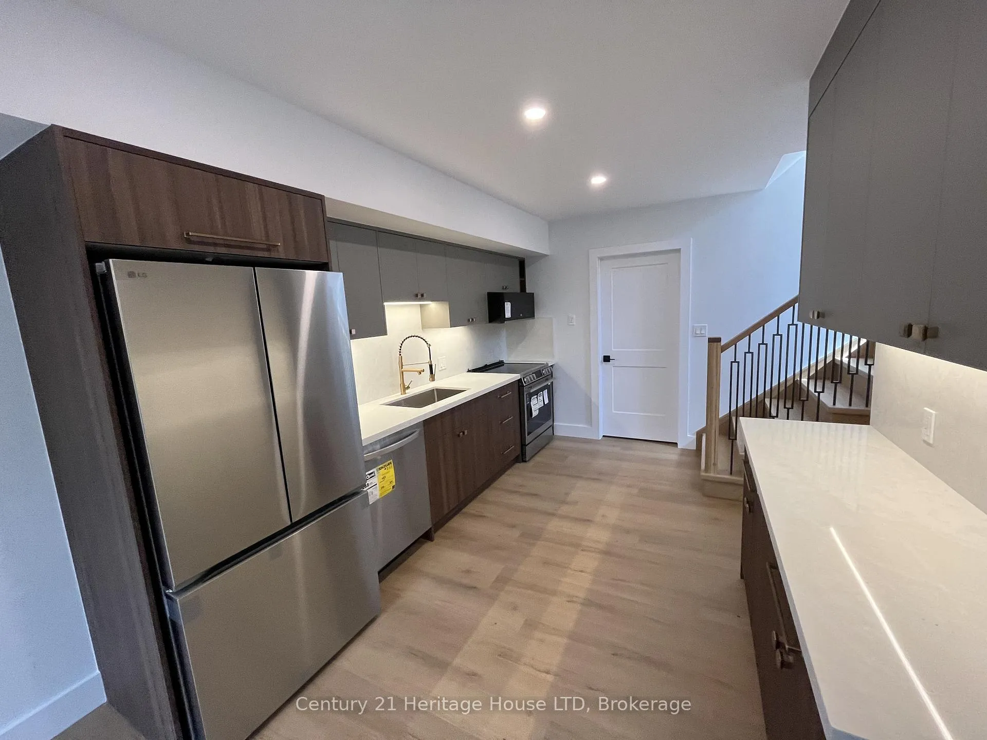 Photo 6 of 24A Valley Road, St. Catharines, Rykert/Vansickle — HOMEH