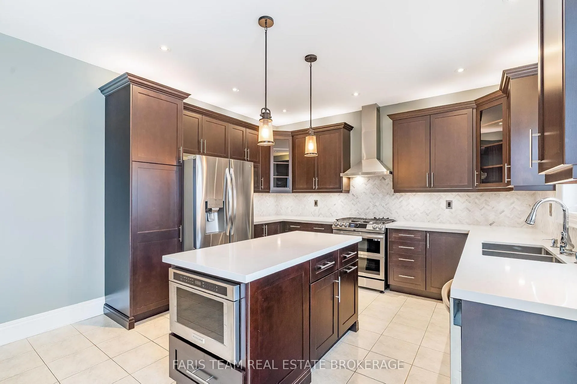 Photo 5 of 27 Marks Road, Springwater, Centre Vespra — HOMEH