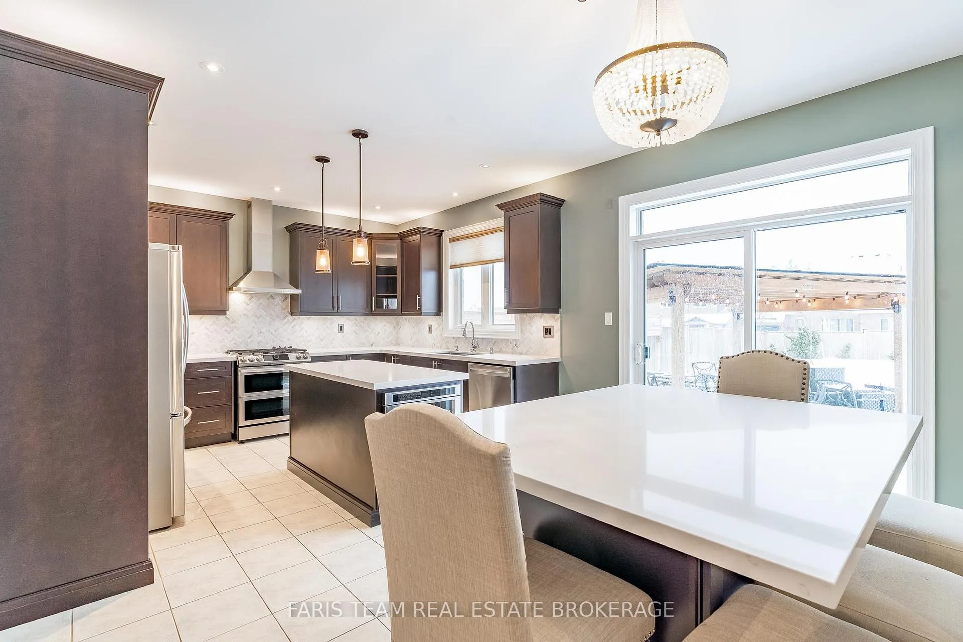 Photo 10 of 27 Marks Road, Springwater, Centre Vespra — HOMEH