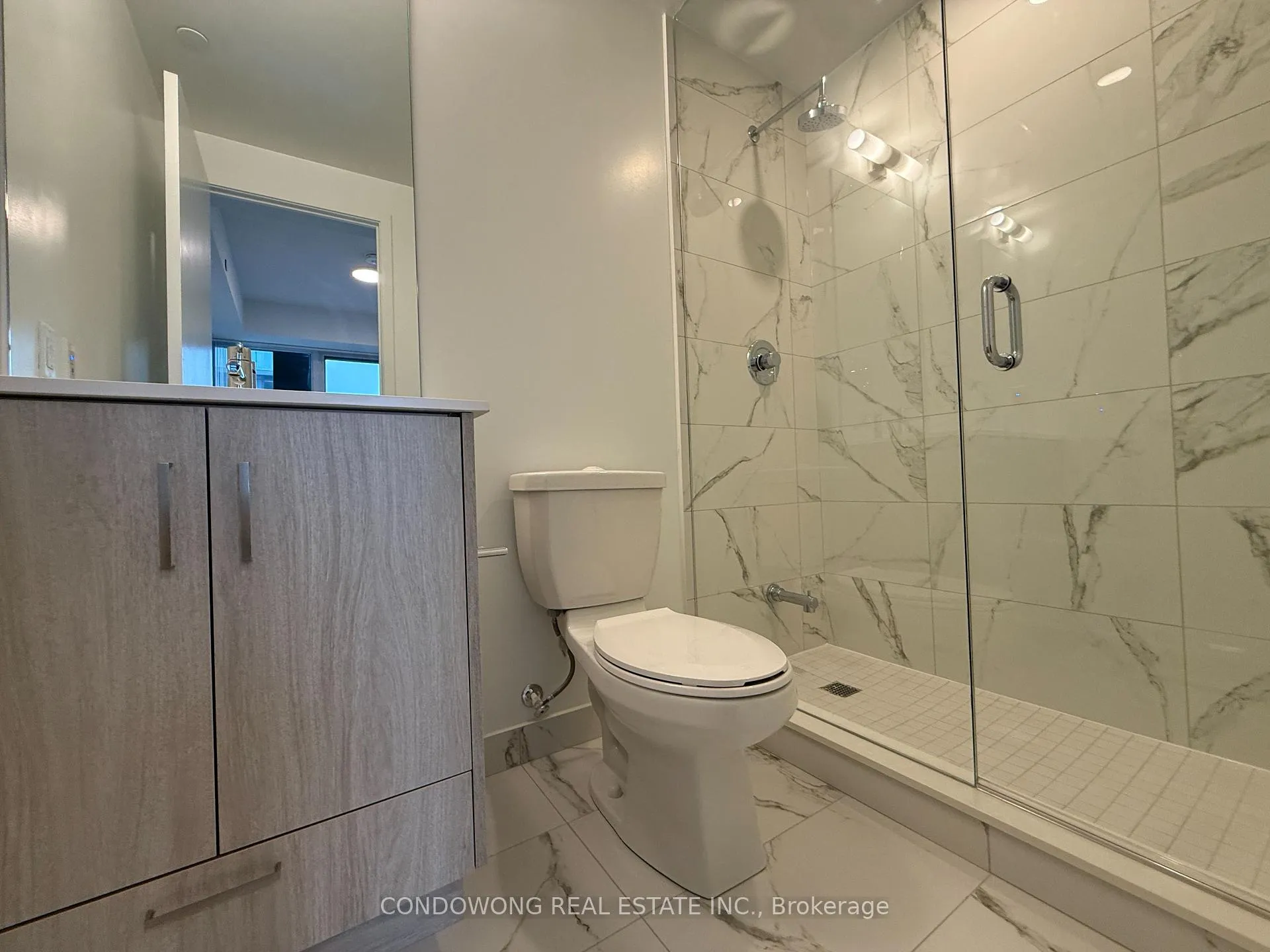 Photo 7 of Unit 2607, 180 Front Street E, Toronto, Moss Park — HOMEH