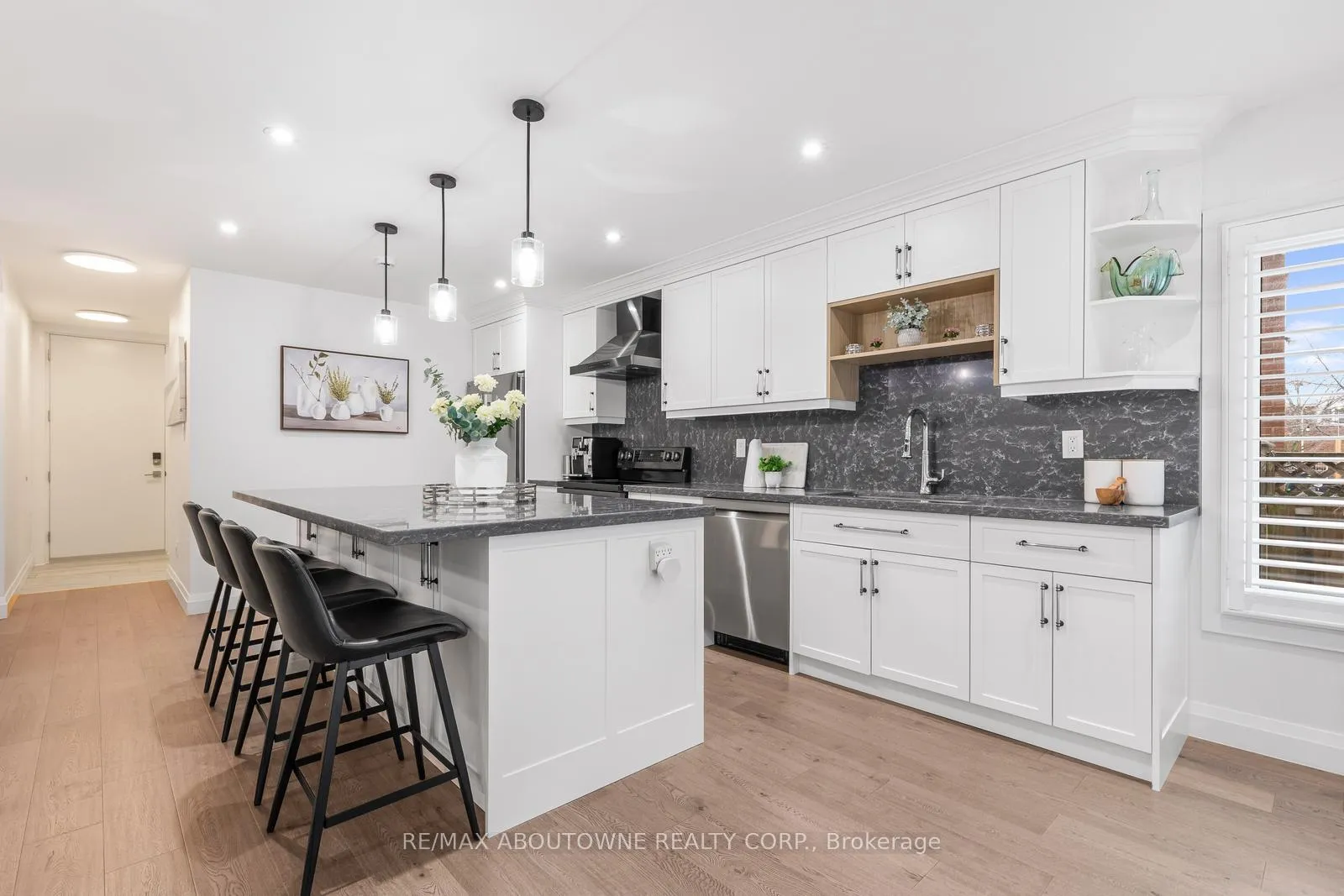 Photo 16 of 1324 Birchcliff Drive, Oakville, Glen Abbey — HOMEH