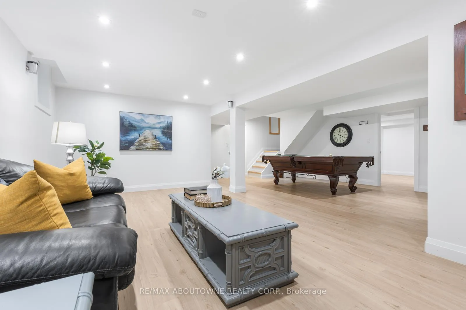 Photo 36 of 1324 Birchcliff Drive, Oakville, Glen Abbey — HOMEH