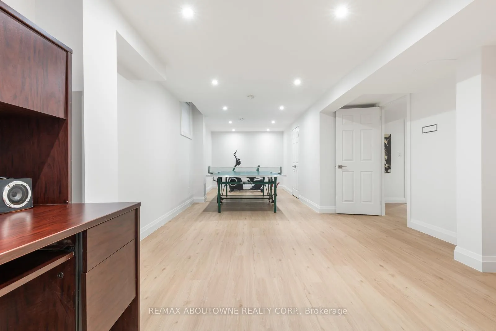 Photo 41 of 1324 Birchcliff Drive, Oakville, Glen Abbey — HOMEH