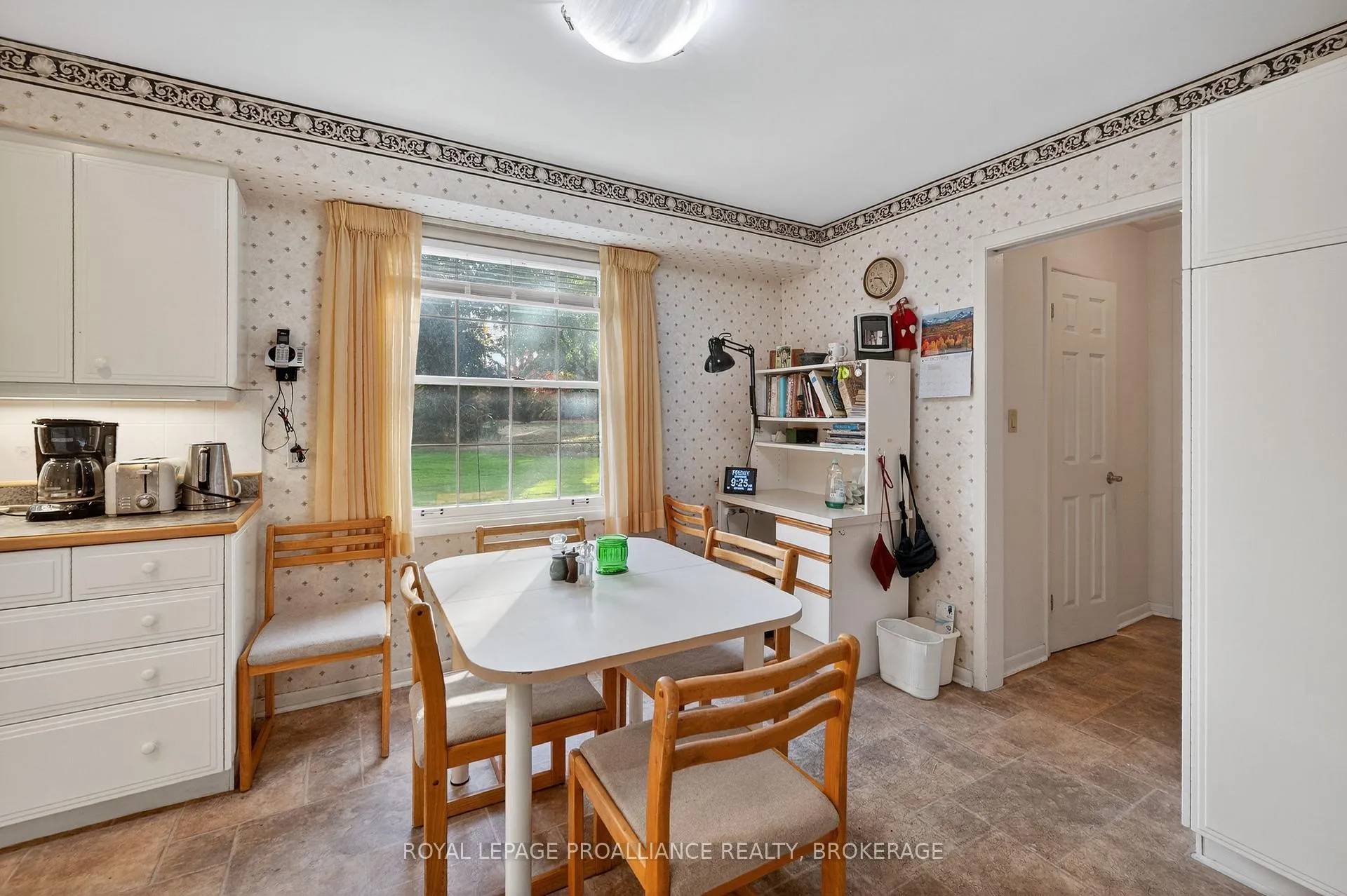 Photo 15 of 259 Fairway Hill Crescent, Kingston, Central City West — HOMEH