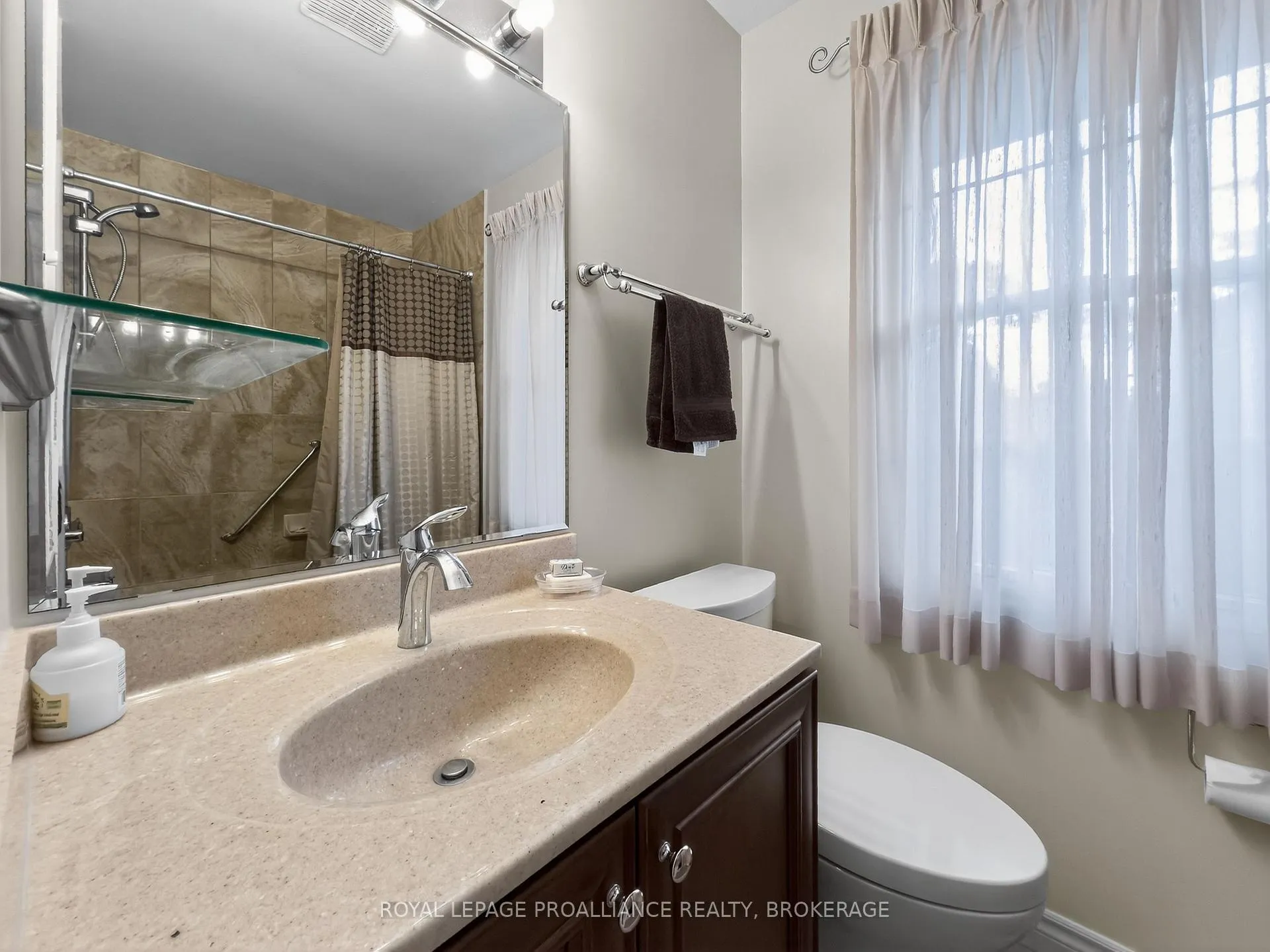 Photo 25 of 259 Fairway Hill Crescent, Kingston, Central City West — HOMEH