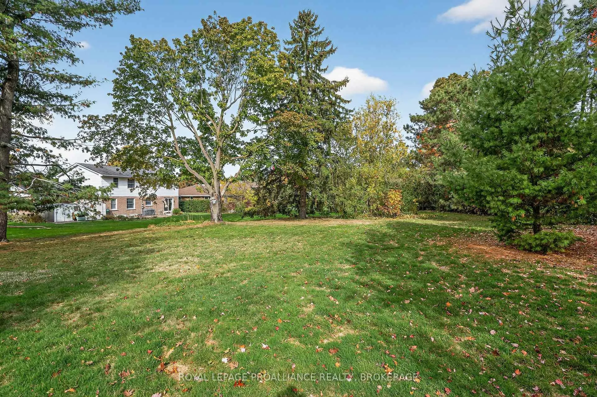 Photo 41 of 259 Fairway Hill Crescent, Kingston, Central City West — HOMEH