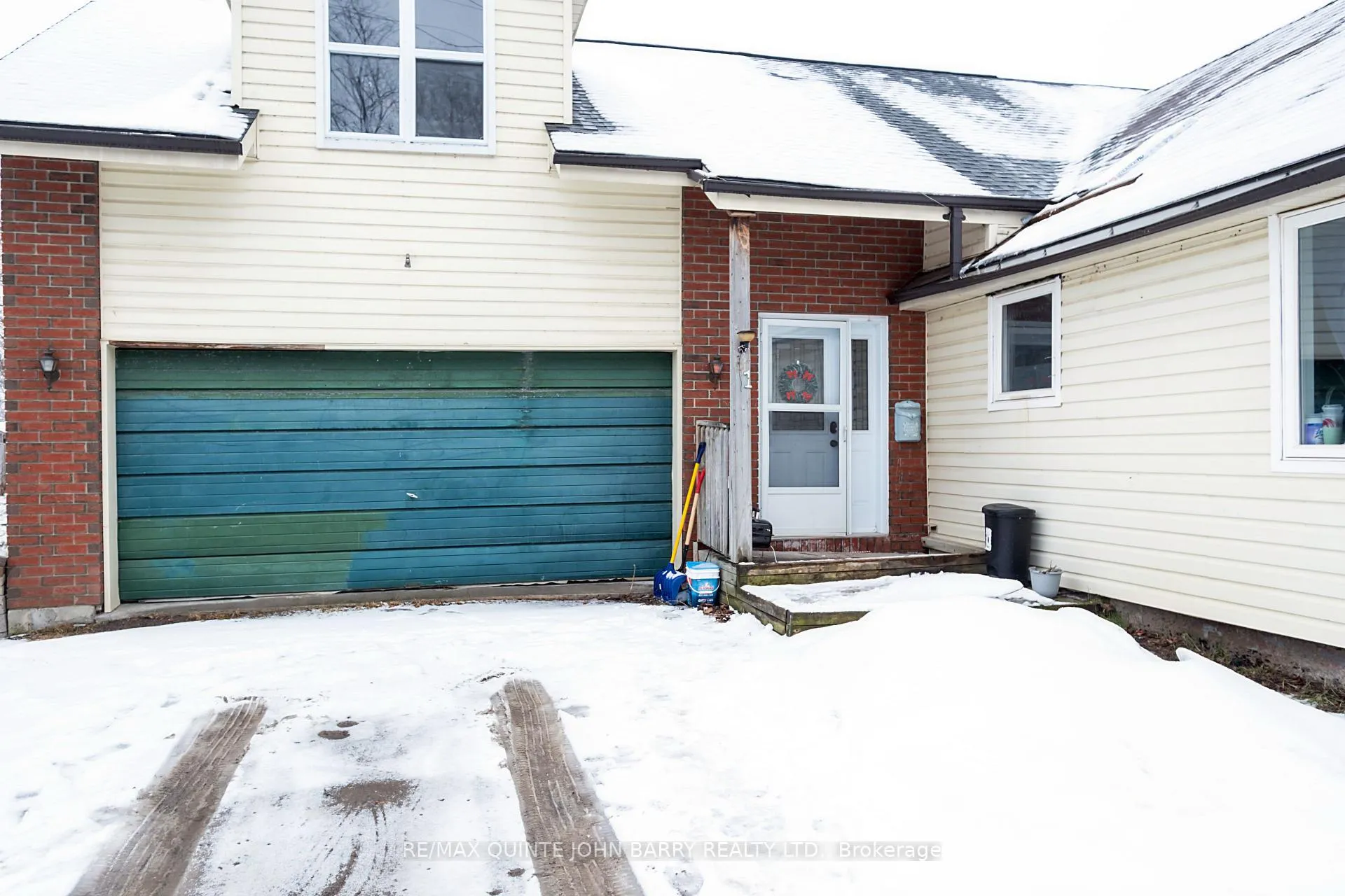 Photo 3 of 61 Kidd Avenue, Quinte West, Trenton Ward — HOMEH
