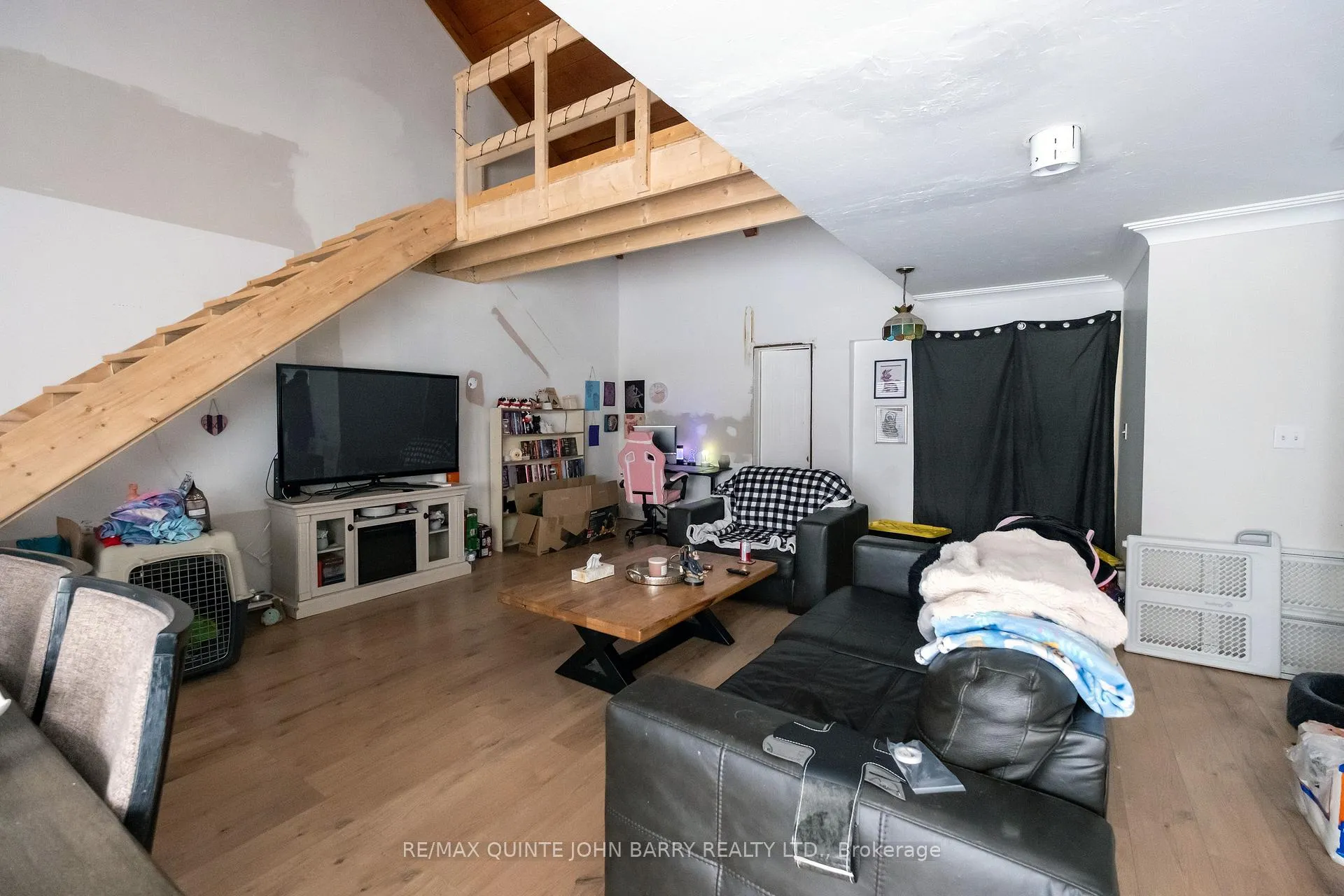 Photo 8 of 61 Kidd Avenue, Quinte West, Trenton Ward — HOMEH