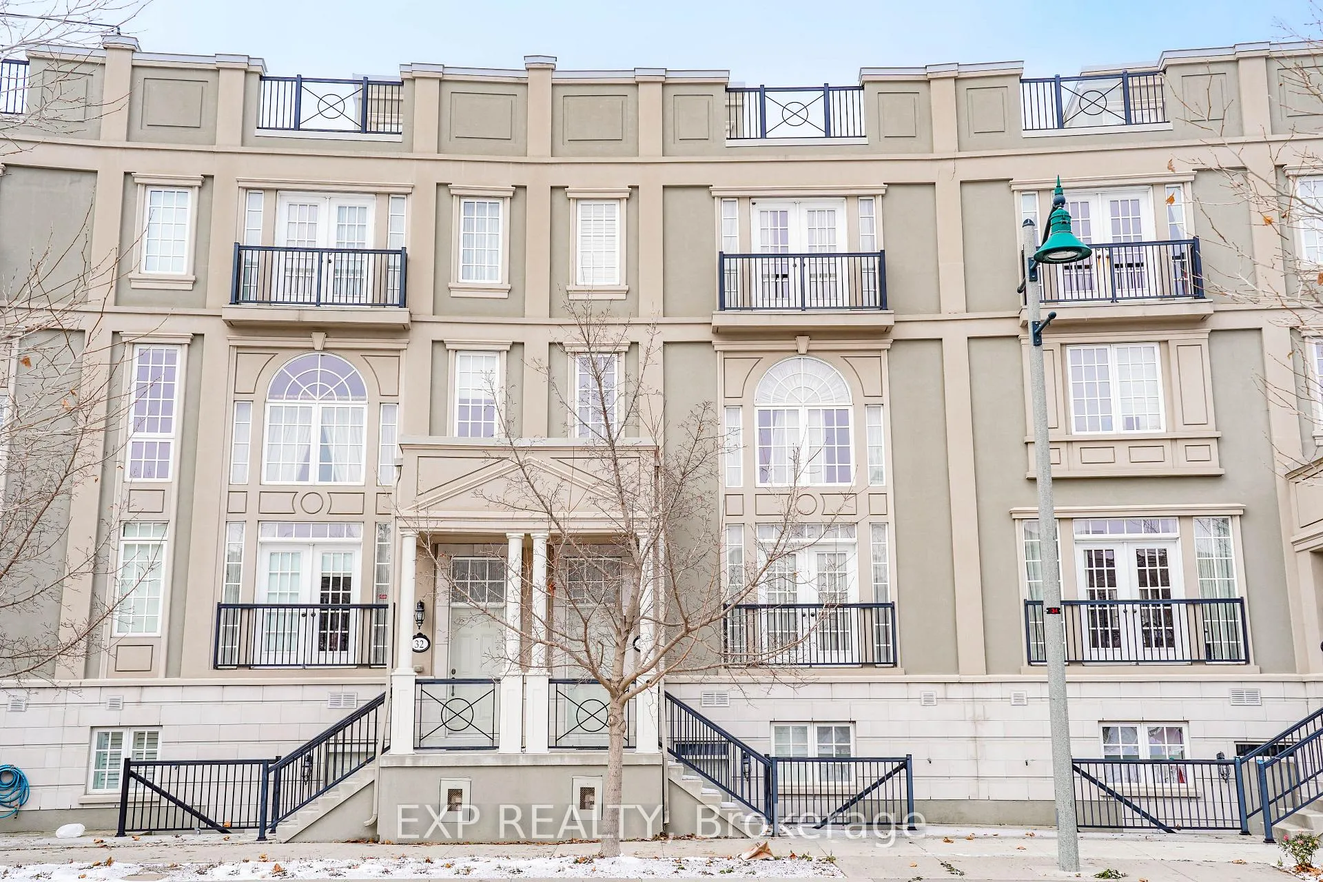 Photo 1 of 34 Bonnycastle Road, Markham, Unionville — HOMEH