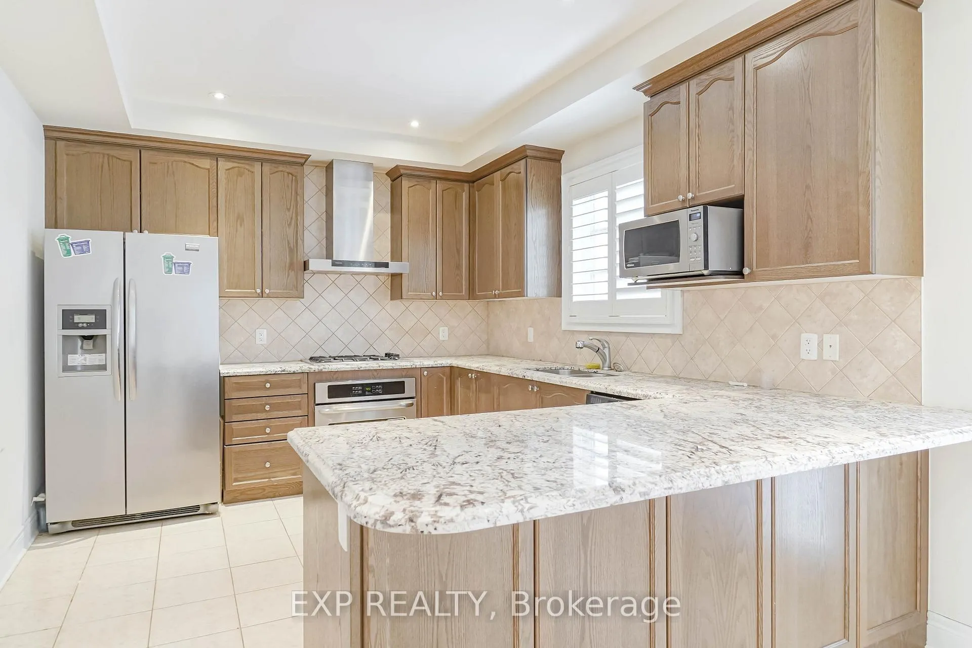 Photo 10 of 34 Bonnycastle Road, Markham, Unionville — HOMEH